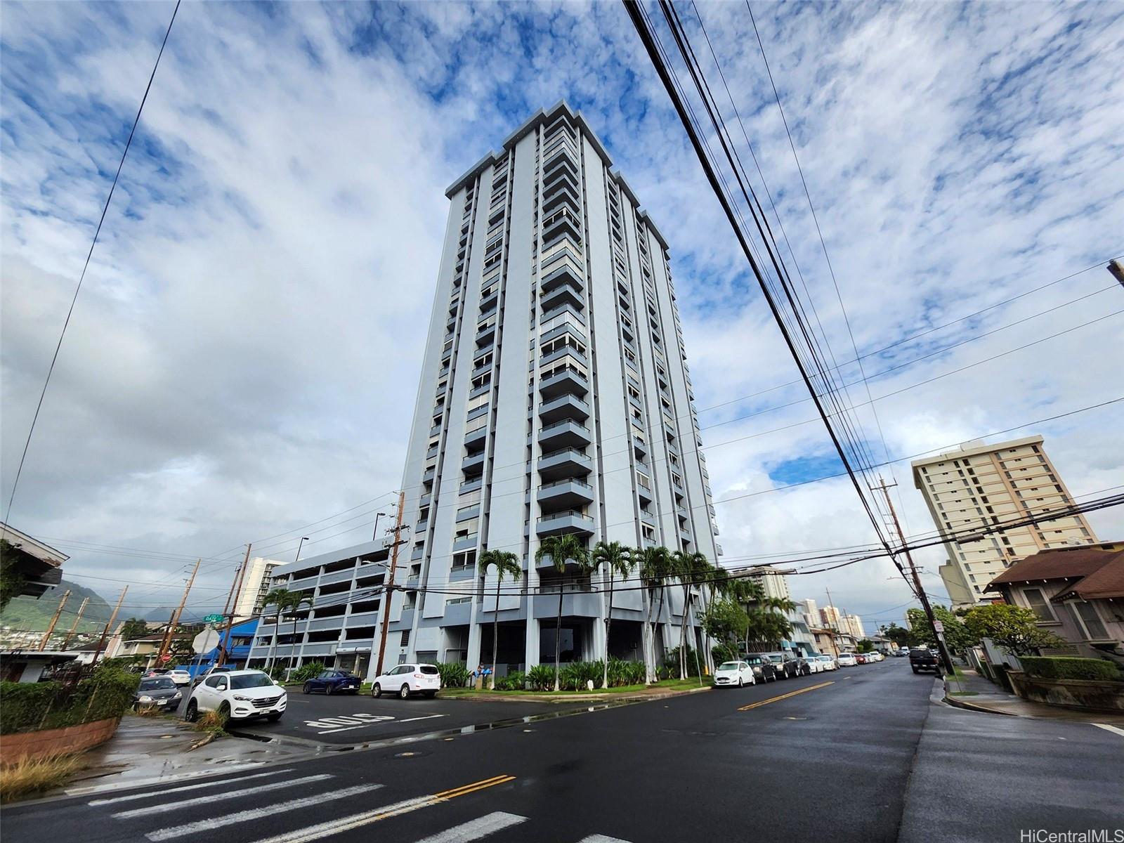 Twenty One Hundred condo # 703, Honolulu, Hawaii - photo 2 of 24