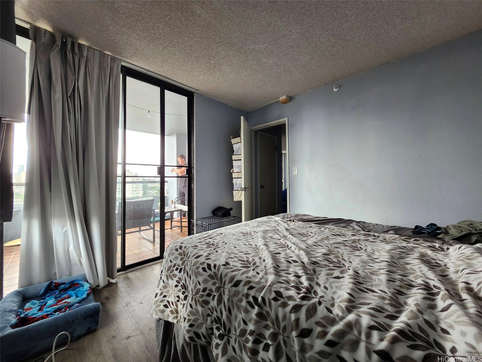 Twenty One Hundred condo # 703, Honolulu, Hawaii - photo 20 of 24