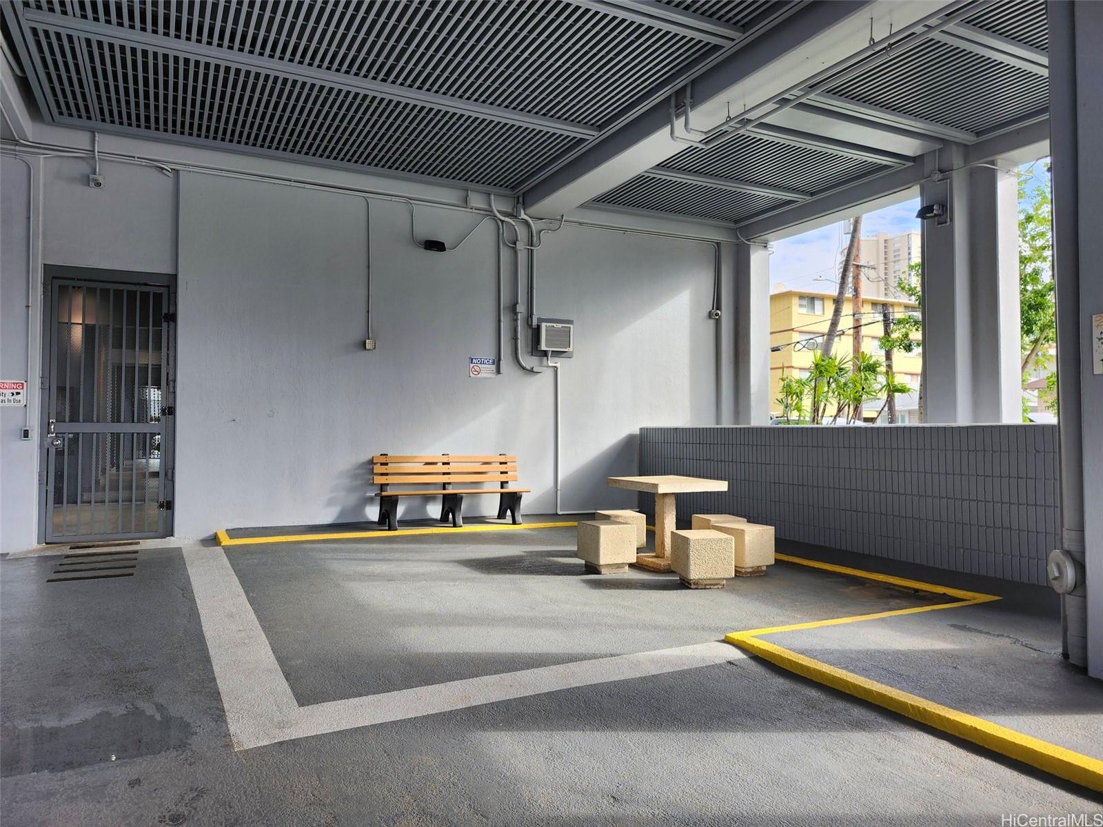 Twenty One Hundred condo # 703, Honolulu, Hawaii - photo 3 of 24