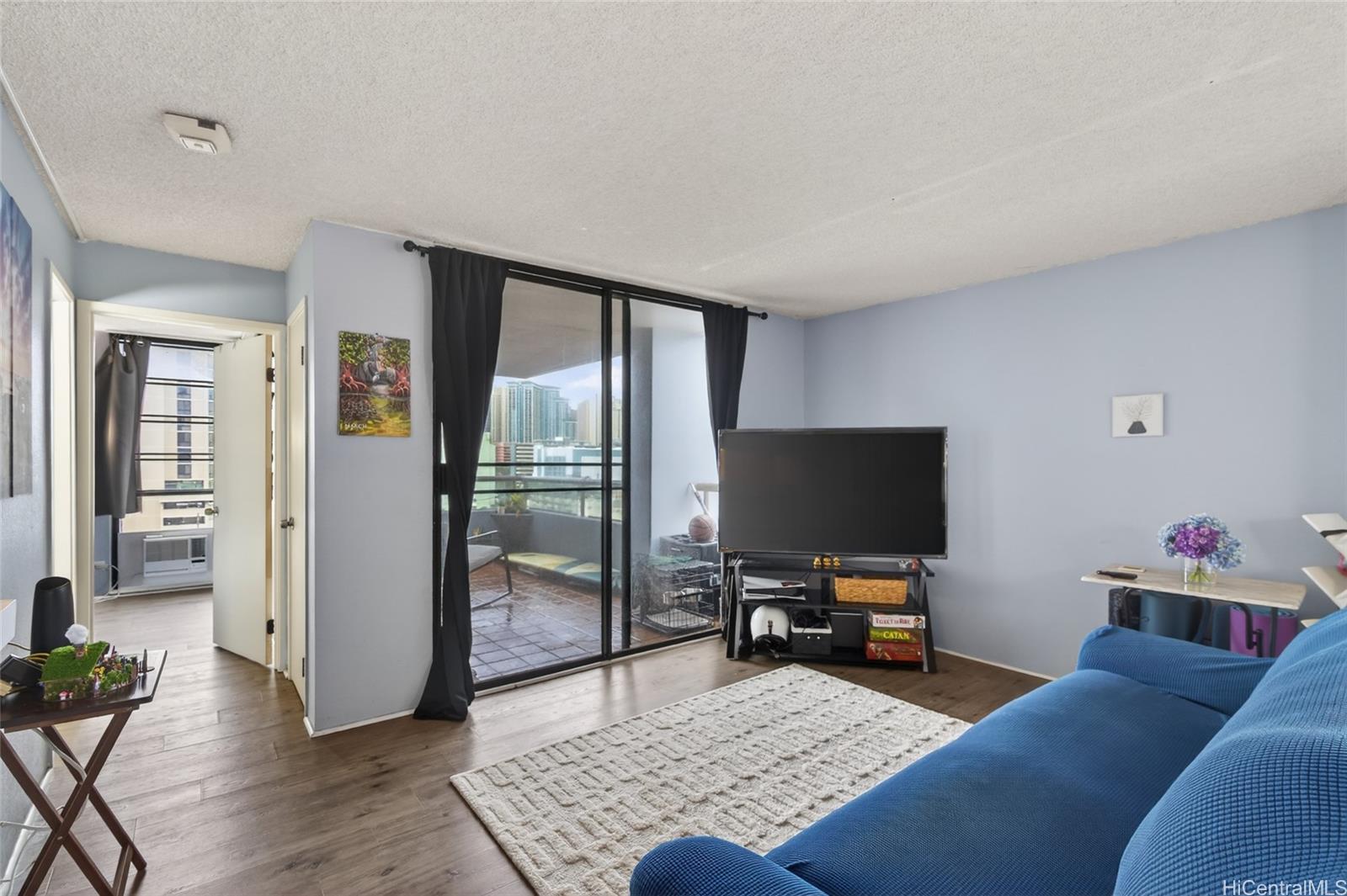 Twenty One Hundred condo # 703, Honolulu, Hawaii - photo 13 of 24