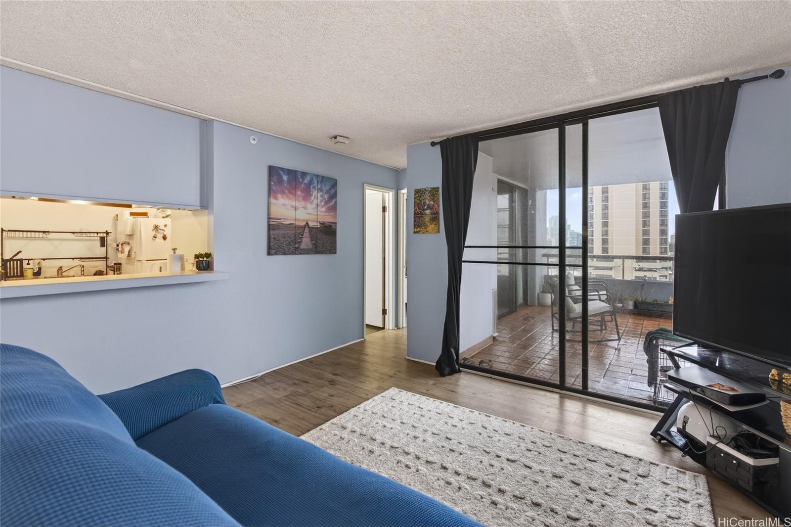 Twenty One Hundred condo # 703, Honolulu, Hawaii - photo 8 of 24