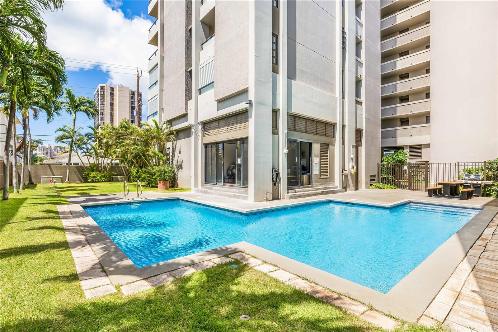 Twenty One Hundred condo # 705, Honolulu, Hawaii - photo 25 of 25