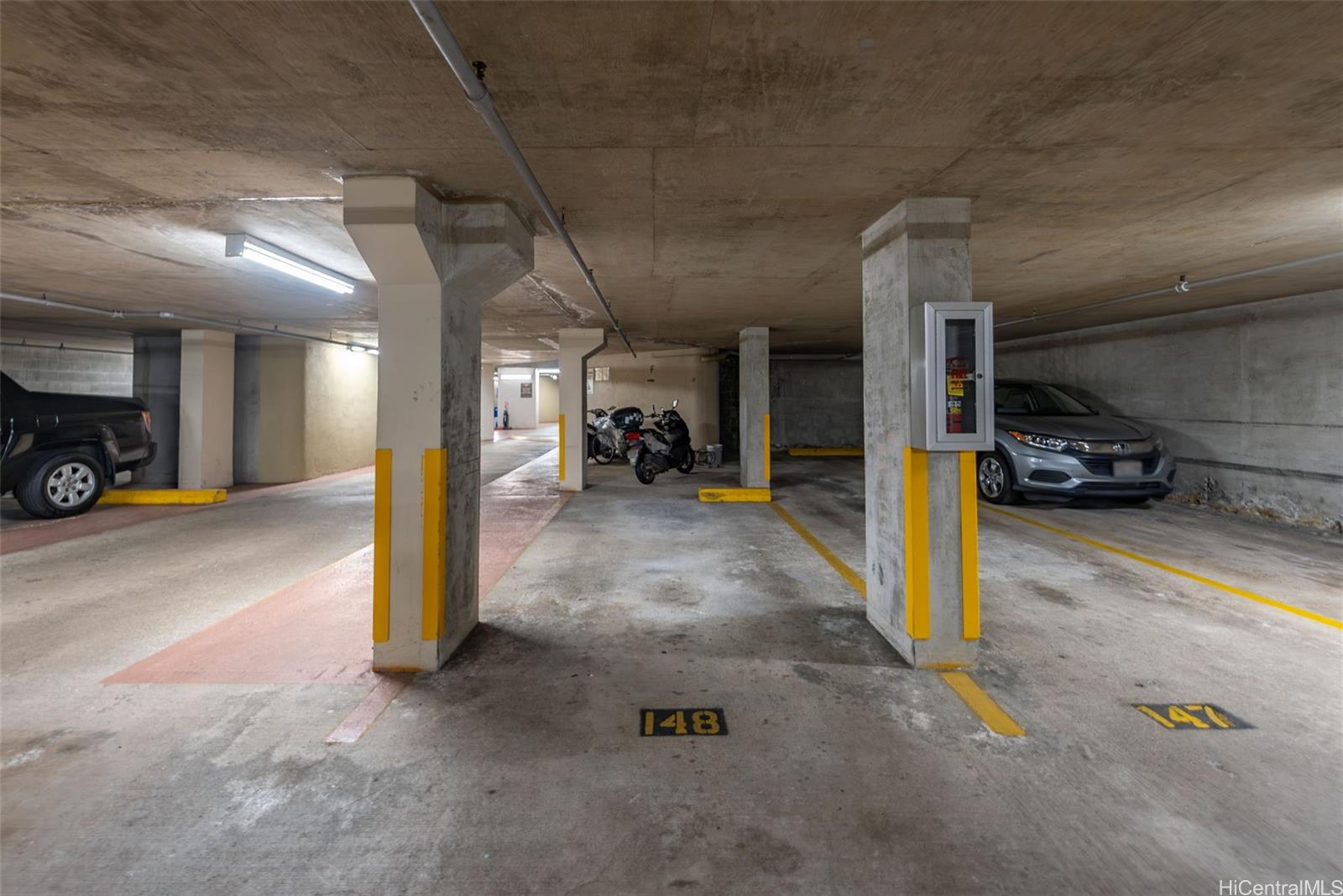 Craigside condo # 1-2002, Honolulu, Hawaii - photo 16 of 25