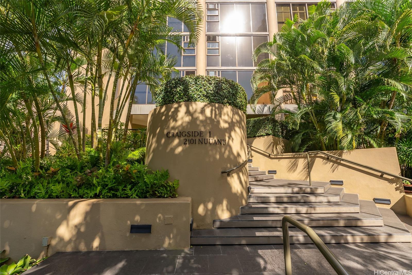 Craigside condo # 1-2002, Honolulu, Hawaii - photo 3 of 25