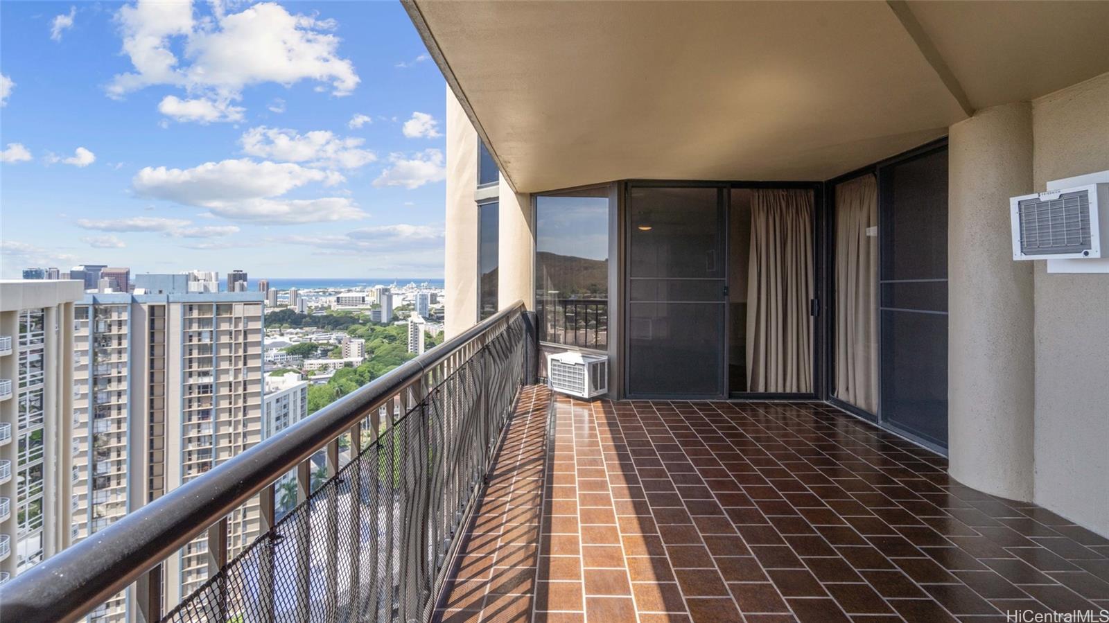 Craigside condo # 2301, Honolulu, Hawaii - photo 10 of 25