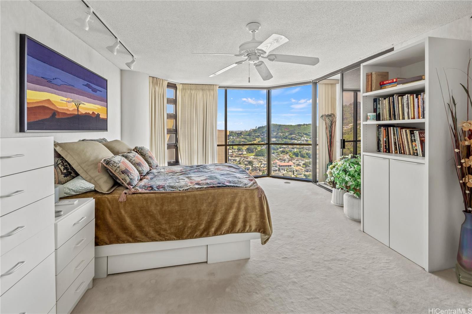 Craigside condo # 2501, Honolulu, Hawaii - photo 11 of 22