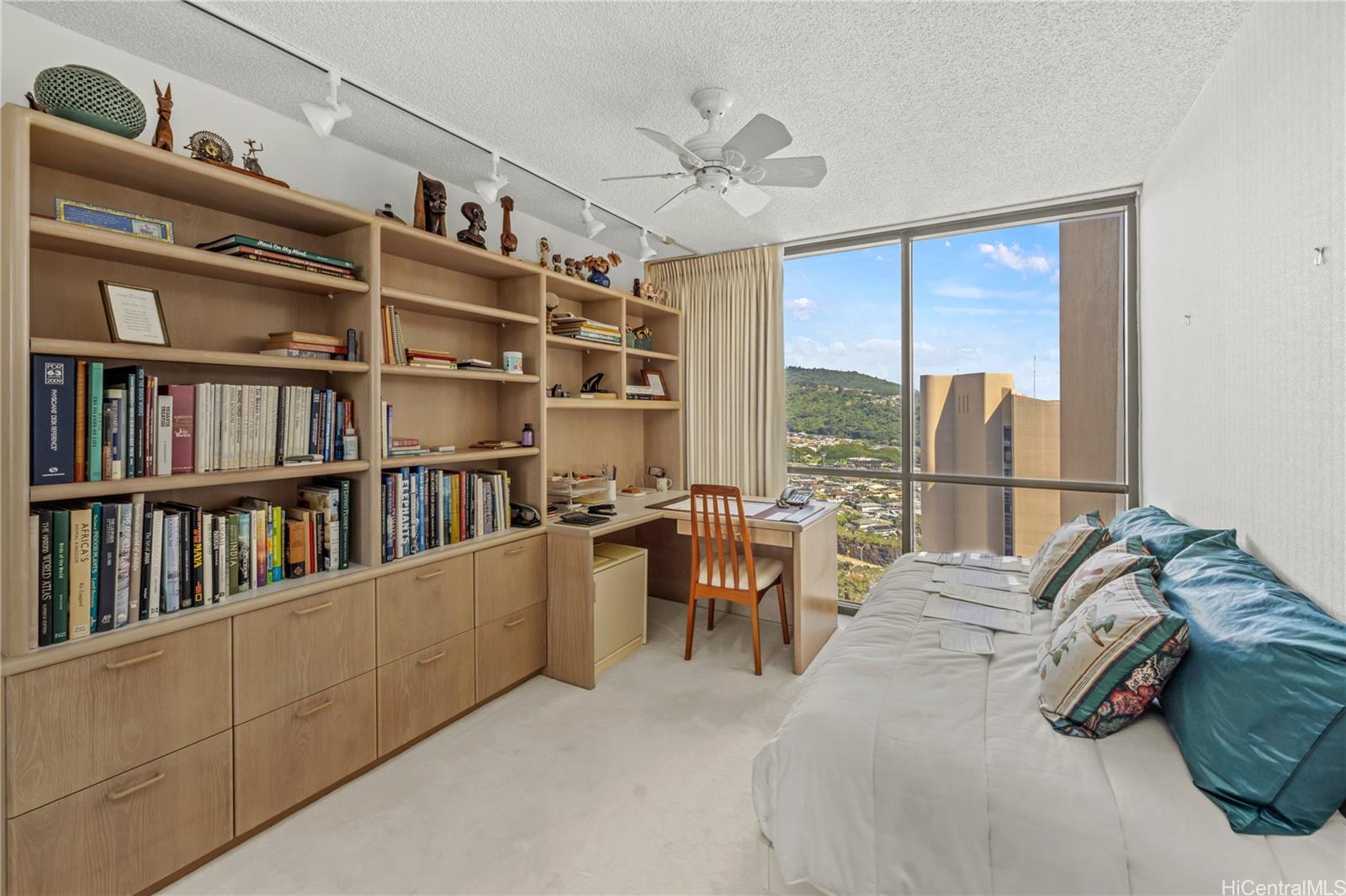 Craigside condo # 2501, Honolulu, Hawaii - photo 13 of 22