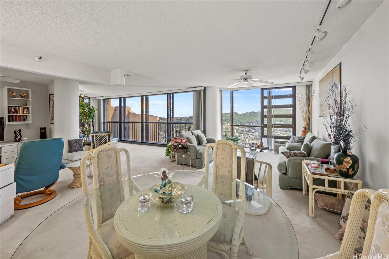 Craigside condo # 2501, Honolulu, Hawaii - photo 6 of 22