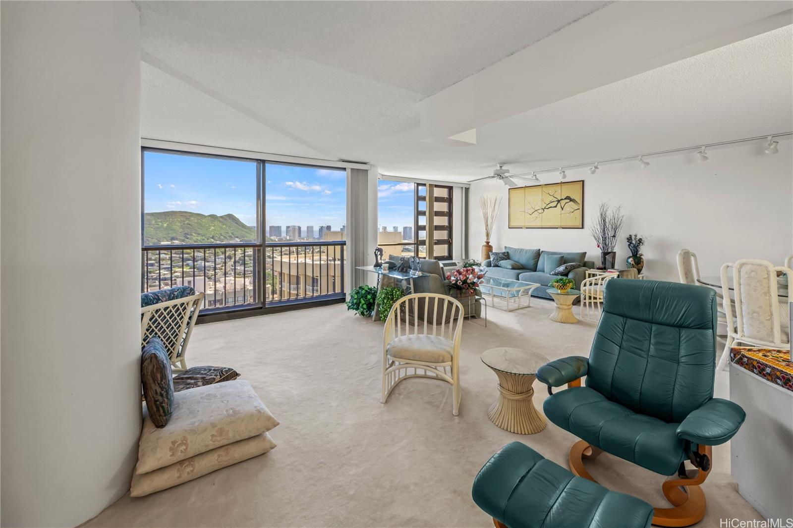 Craigside condo # 2501, Honolulu, Hawaii - photo 8 of 22