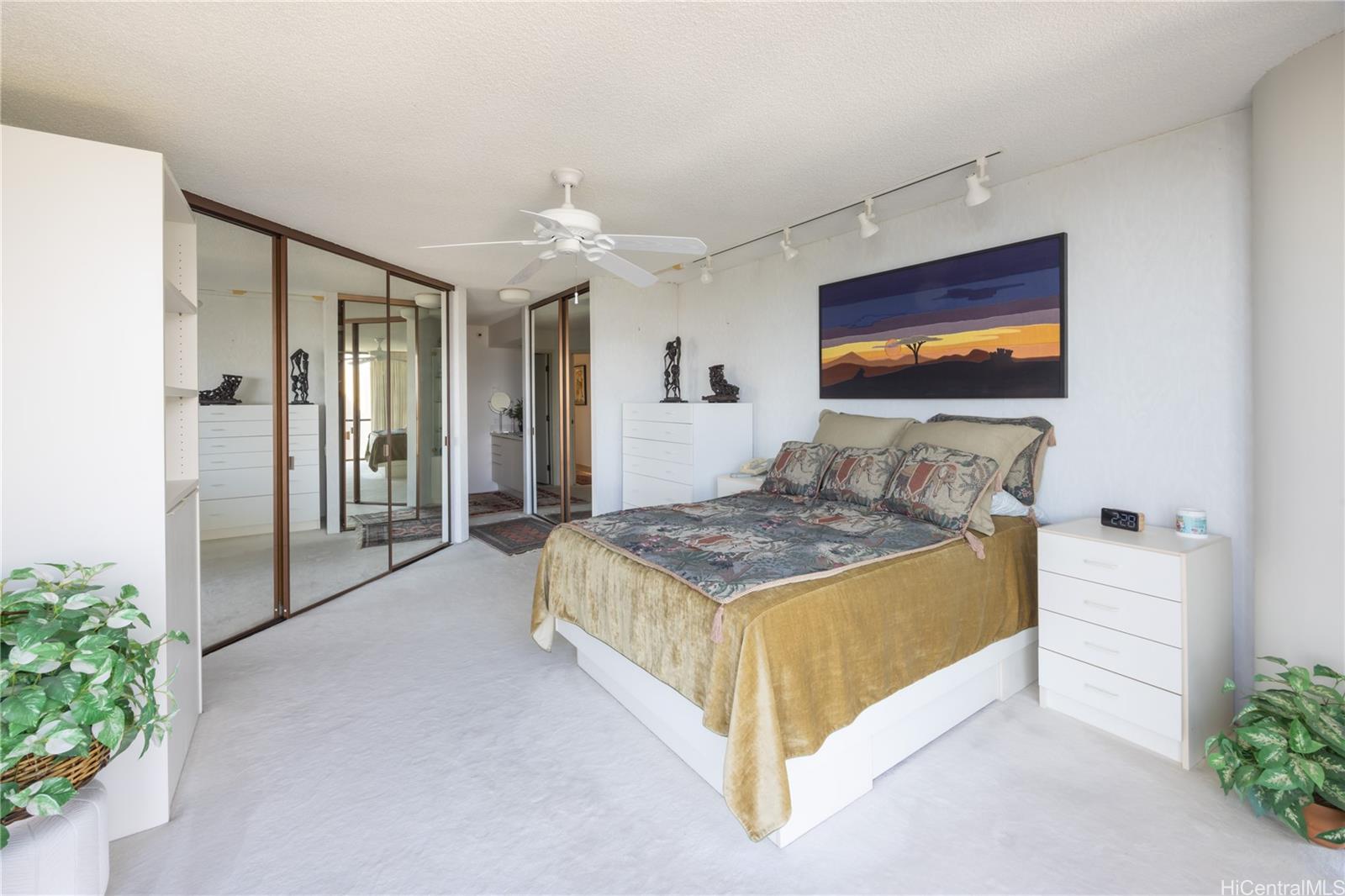 Craigside condo # 2501, Honolulu, Hawaii - photo 10 of 22
