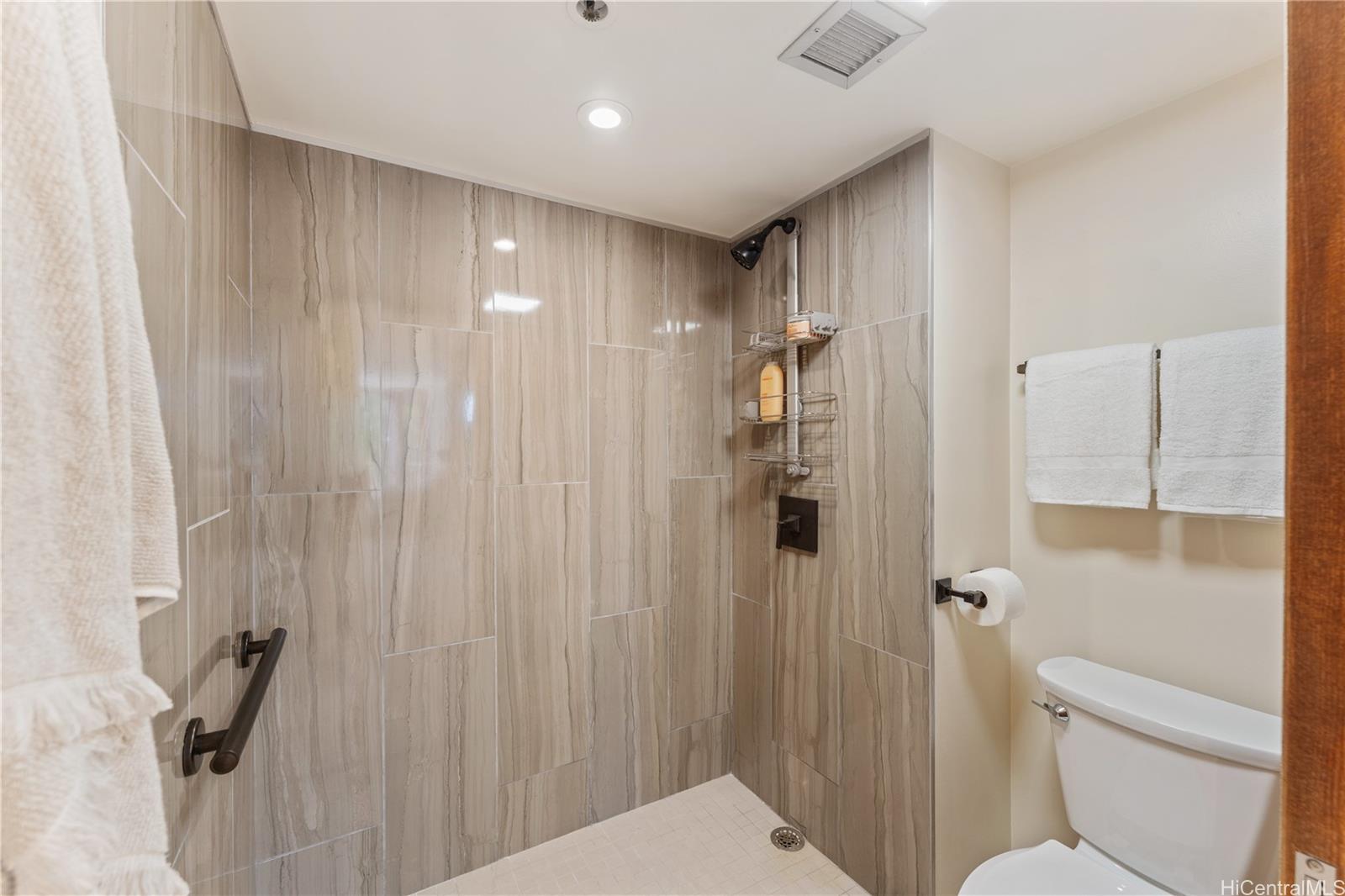 Craigside condo # I301, Honolulu, Hawaii - photo 11 of 20