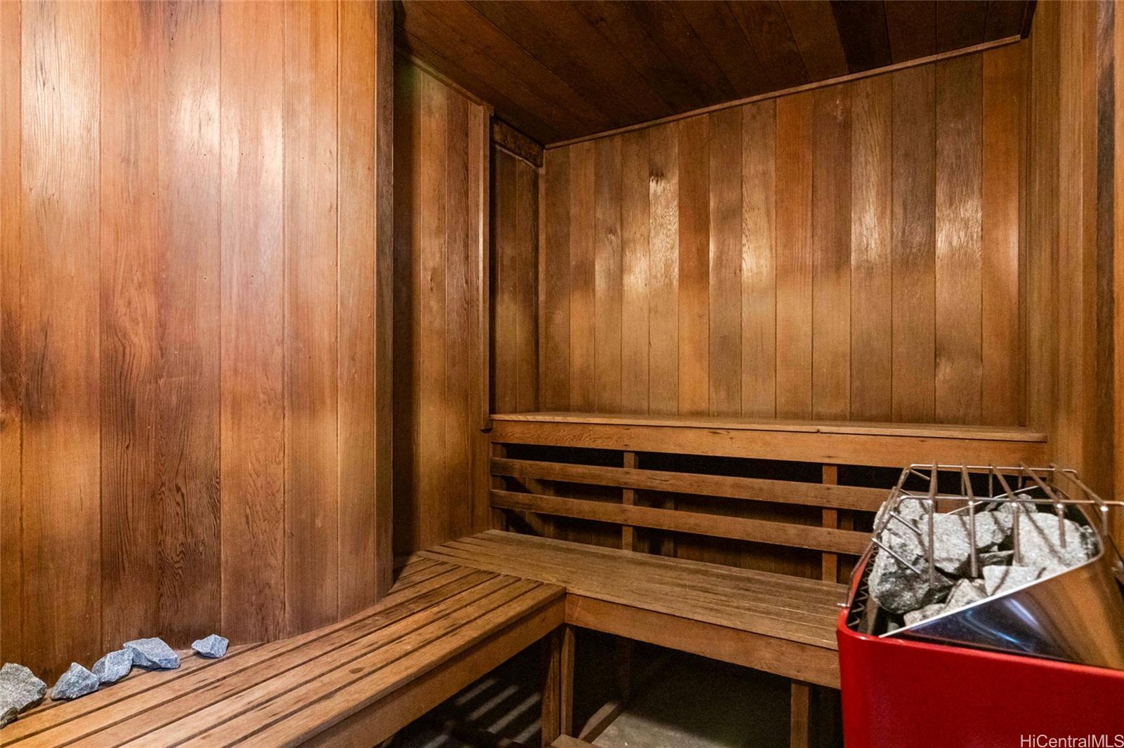 Craigside condo # #I  303, Honolulu, Hawaii - photo 18 of 21