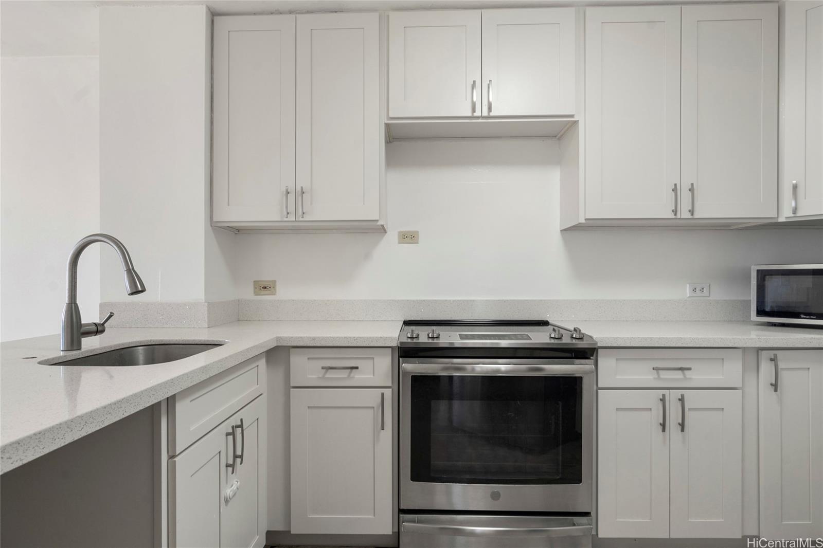 Craigside condo # #I  303, Honolulu, Hawaii - photo 9 of 21