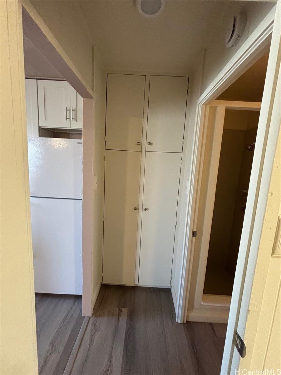2105 Algaroba St Honolulu - Rental - photo 6 of 11