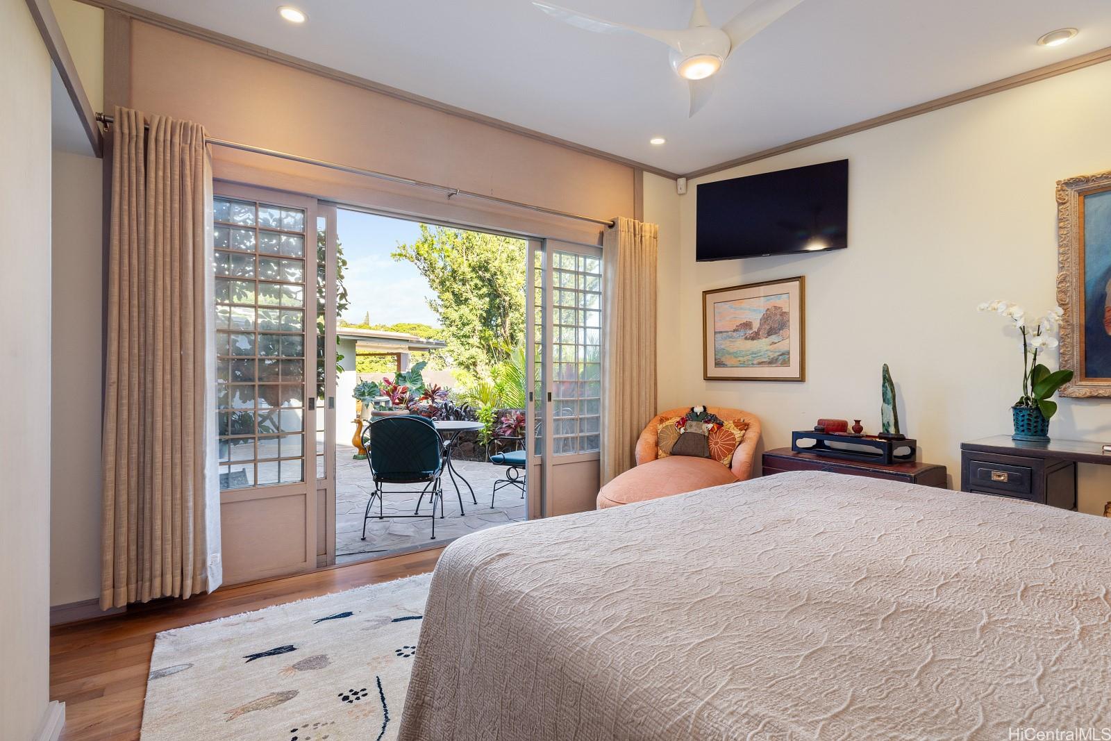 2106  Keeaumoku Street Makiki Heights, Honolulu home - photo 11 of 25