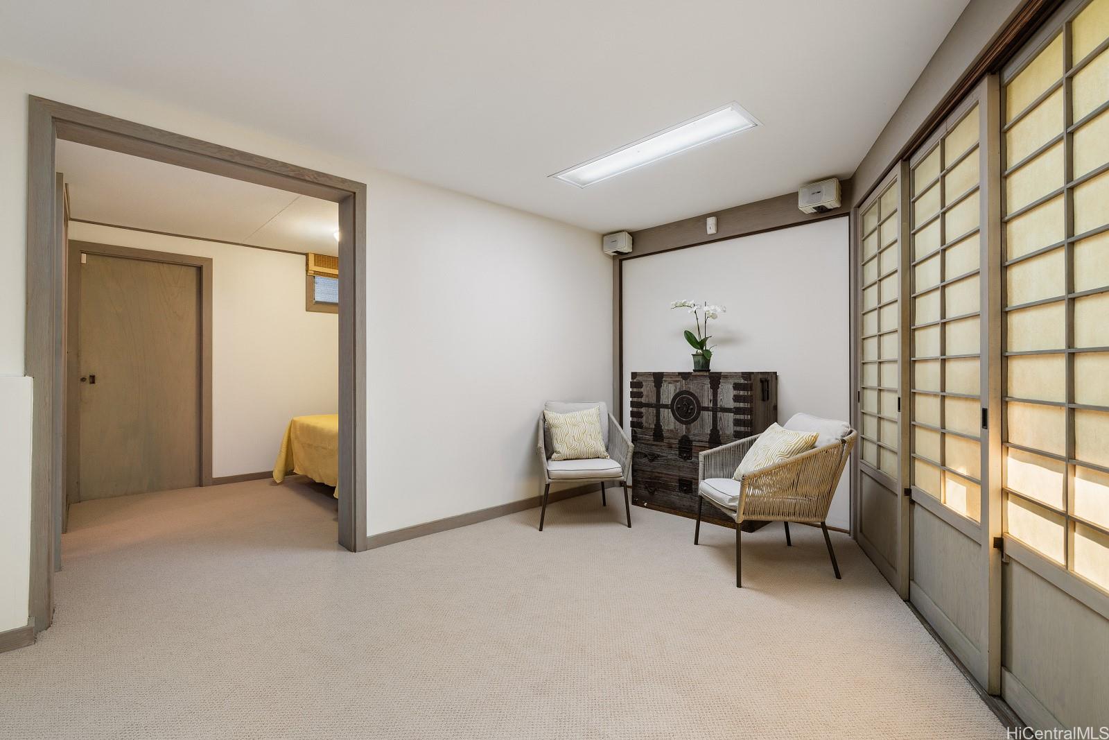 2106  Keeaumoku Street Makiki Heights, Honolulu home - photo 19 of 25