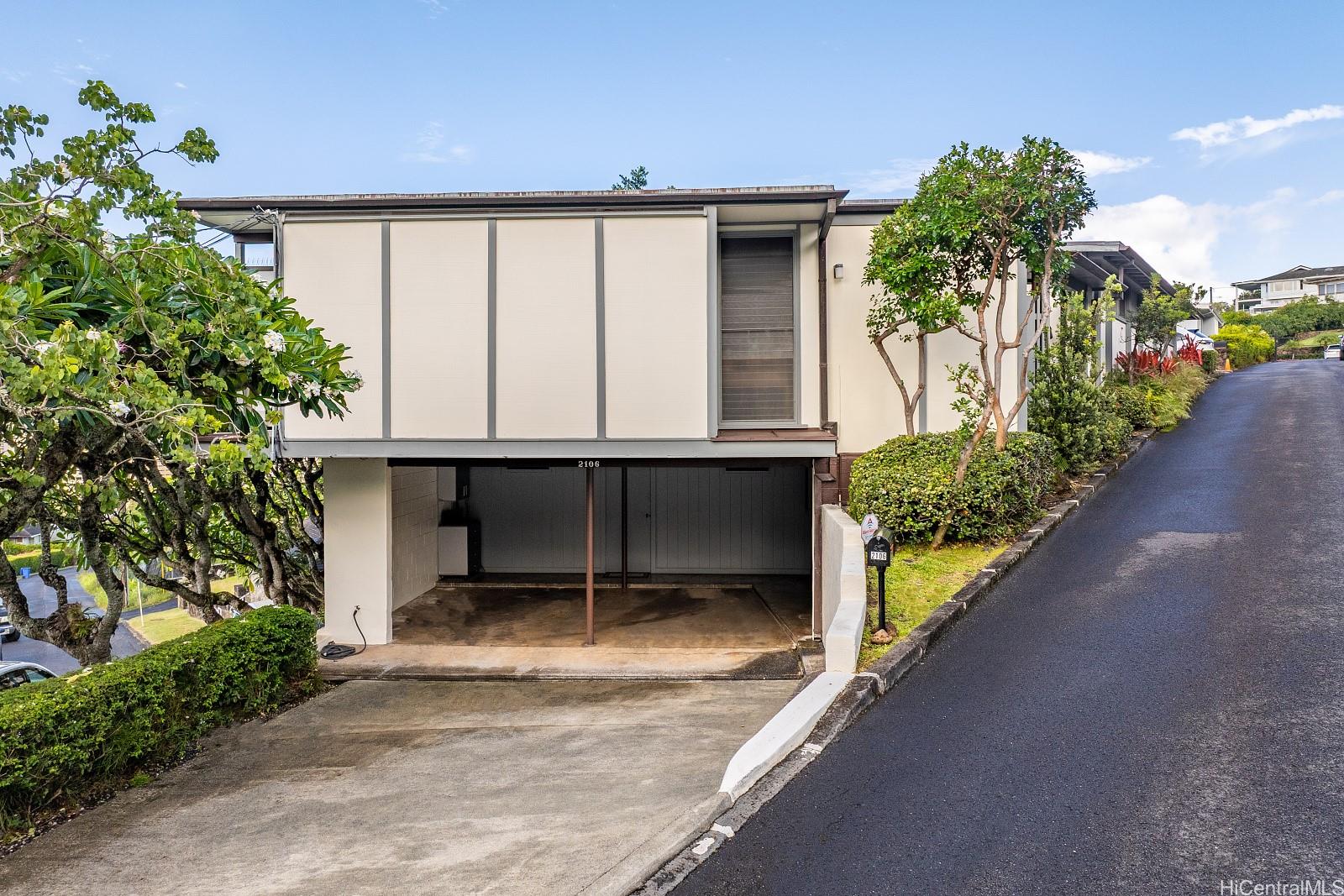 2106  Keeaumoku Street Makiki Heights, Honolulu home - photo 22 of 25
