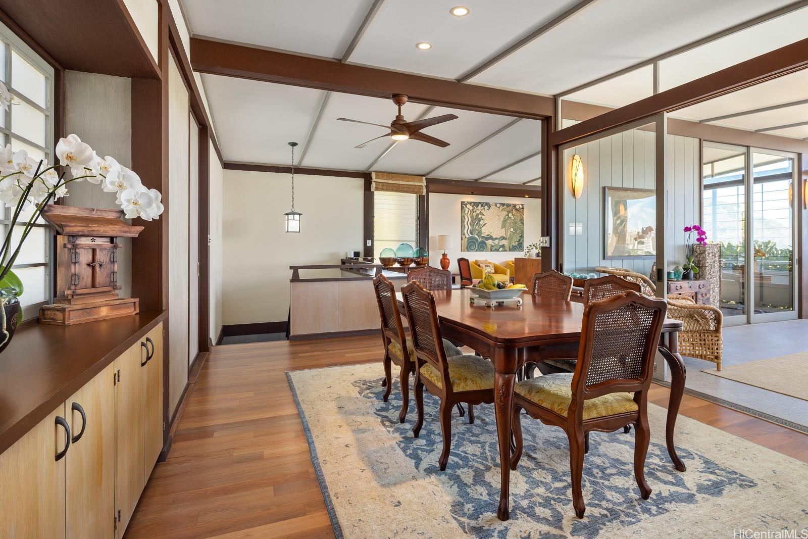 2106  Keeaumoku Street Makiki Heights, Honolulu home - photo 4 of 25