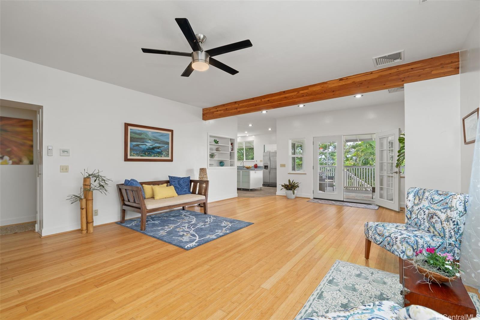 2107  Makanani Drive Kamehameha Heights, Honolulu home - photo 2 of 25