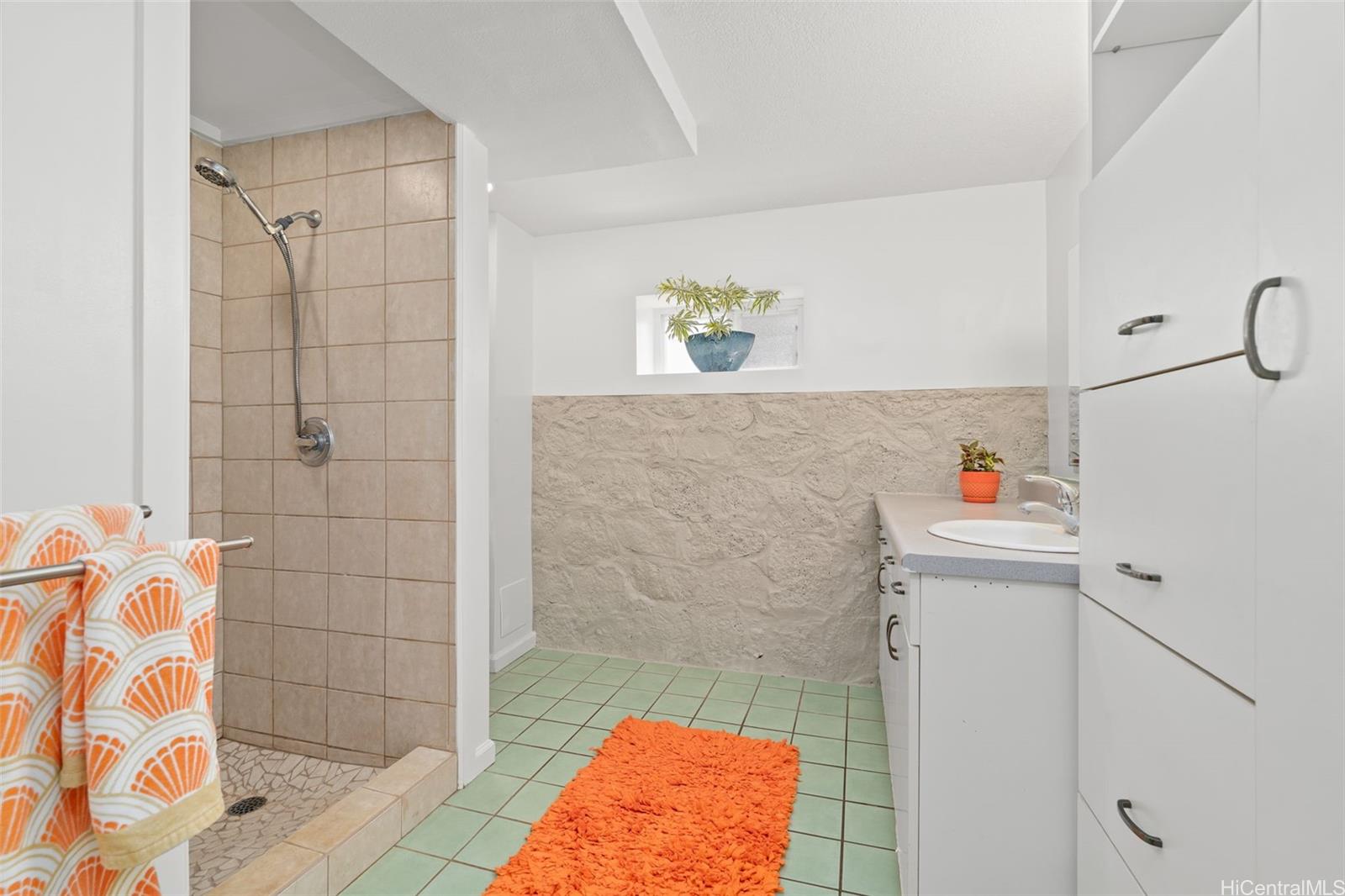 2107  Makanani Drive Kamehameha Heights, Honolulu home - photo 22 of 25