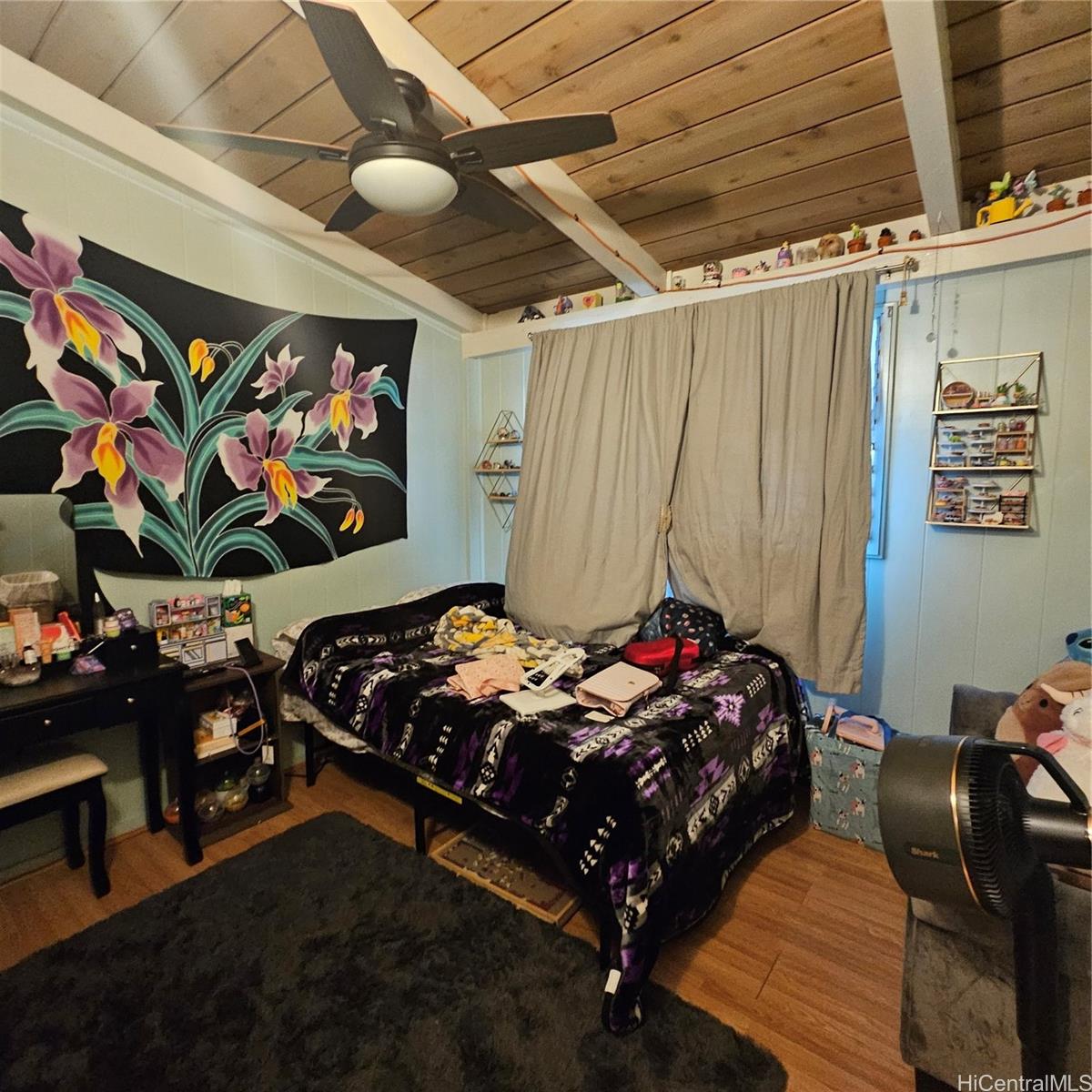 2108  Apaakuma Place Pacific Palisades, PearlCity home - photo 3 of 11