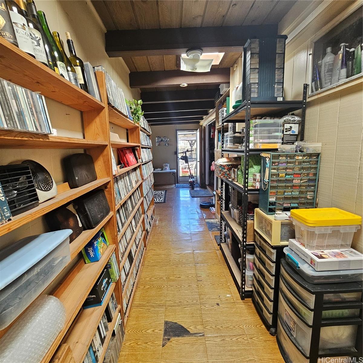 2108  Apaakuma Place Pacific Palisades, PearlCity home - photo 8 of 11