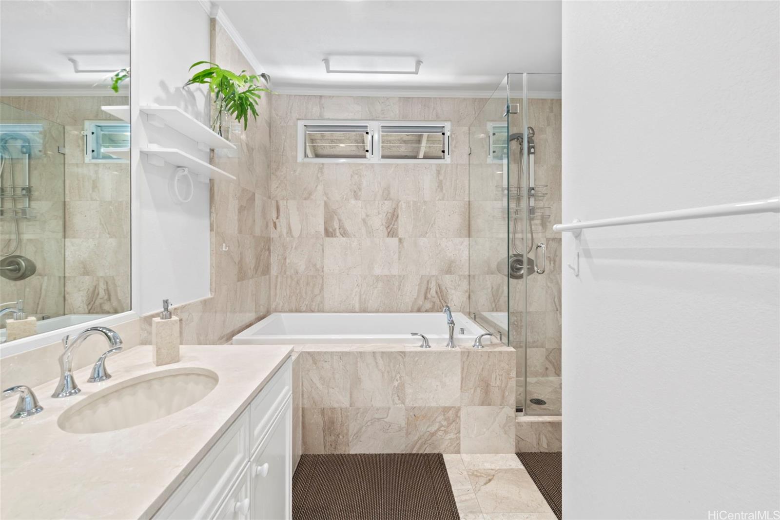 211 Kawaihae Street townhouse # D1, Honolulu, Hawaii - photo 15 of 25