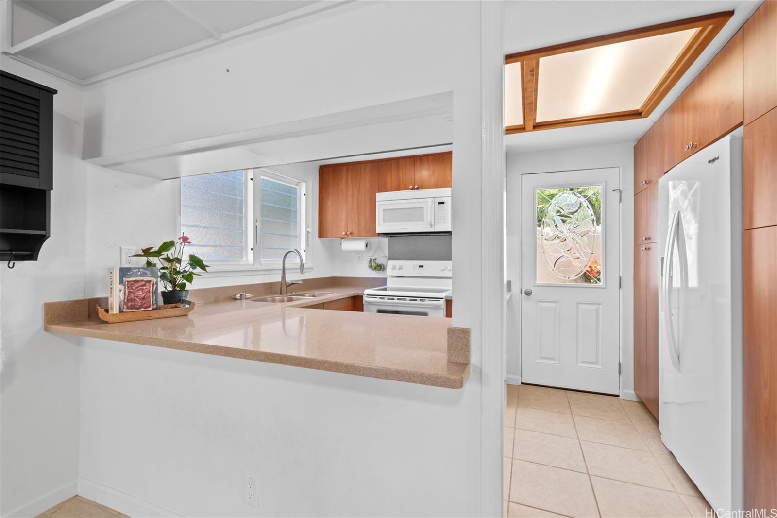 211 Kawaihae Street townhouse # D1, Honolulu, Hawaii - photo 9 of 25