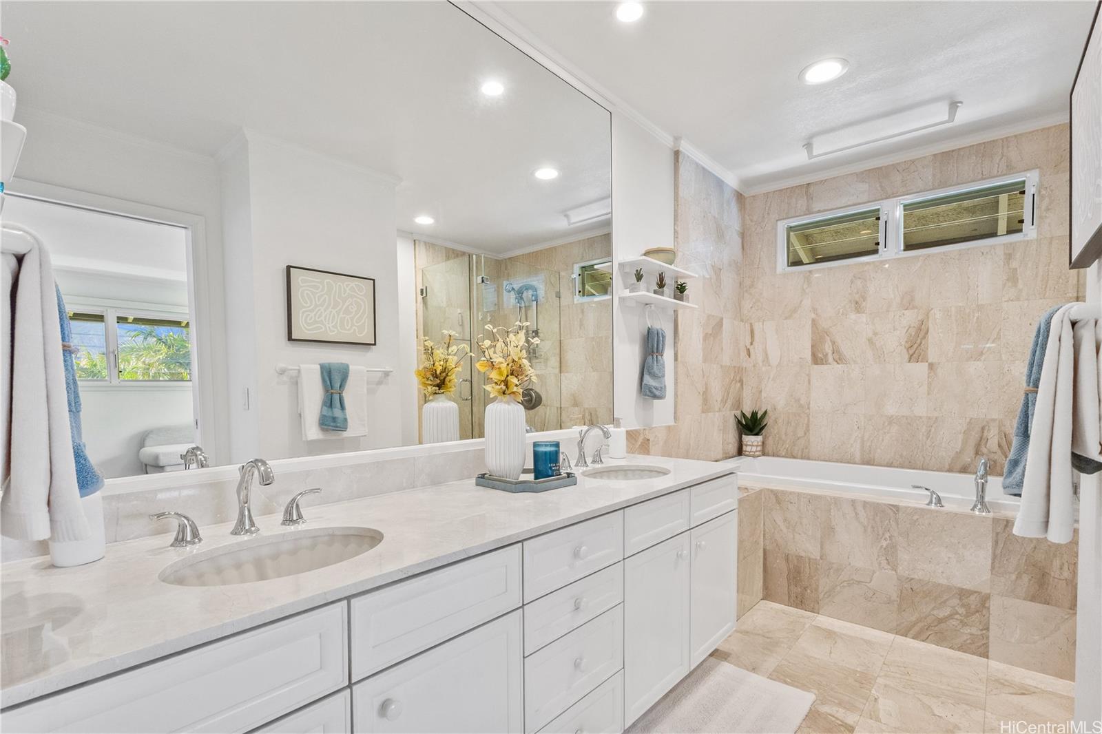 211 Kawaihae Street townhouse # D1, Honolulu, Hawaii - photo 11 of 25