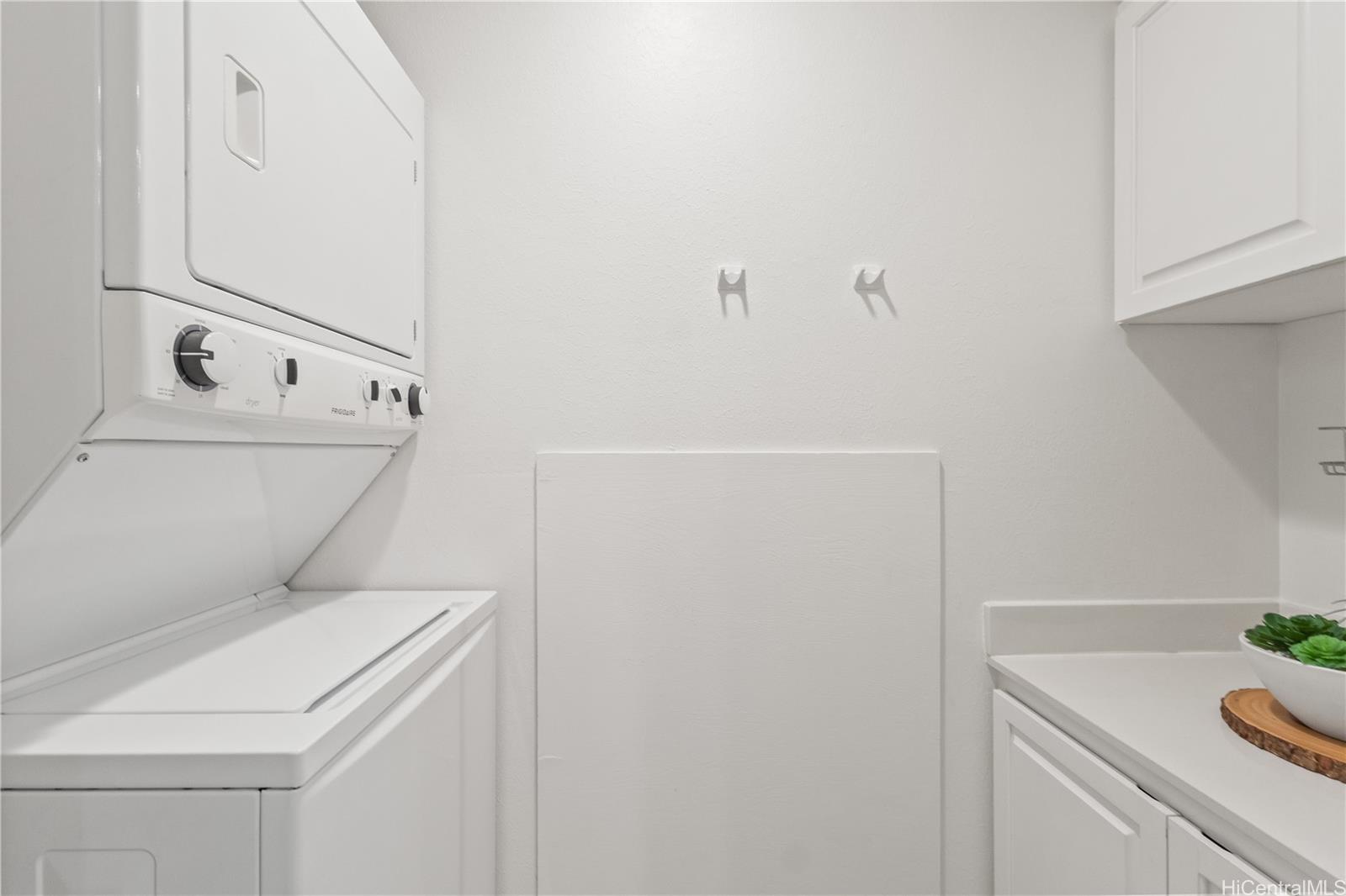 211 Kawaihae Street townhouse # D1, Honolulu, Hawaii - photo 18 of 25