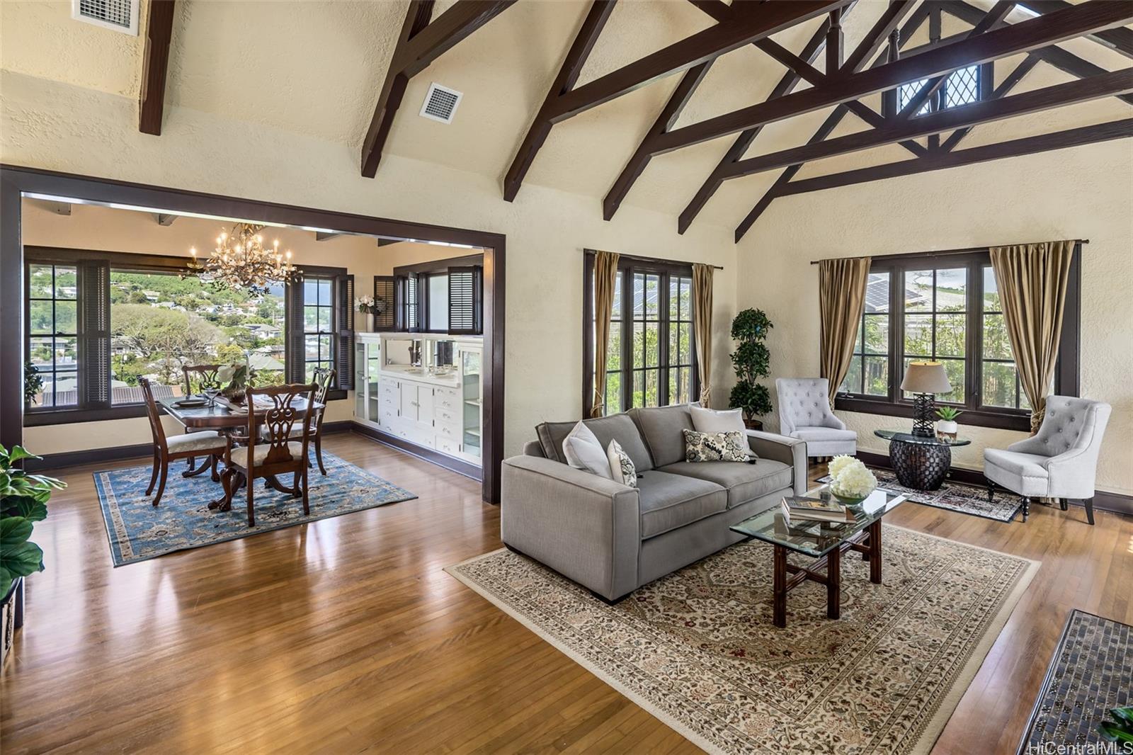 2110  Kakela Place Manoa-lower, Honolulu home - photo 3 of 25