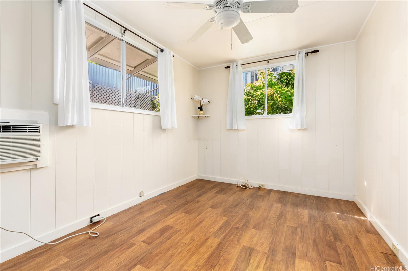 2115  10th Ave Palolo, Diamond Head home - photo 12 of 17