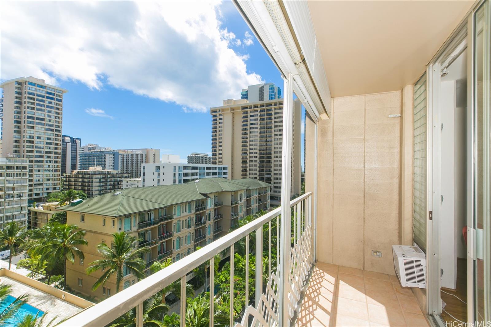 Hale Moani condo # 1102, Honolulu, Hawaii - photo 2 of 20