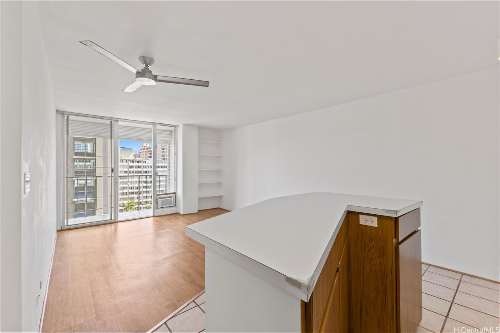 Hale Moani condo # 1102, Honolulu, Hawaii - photo 3 of 20