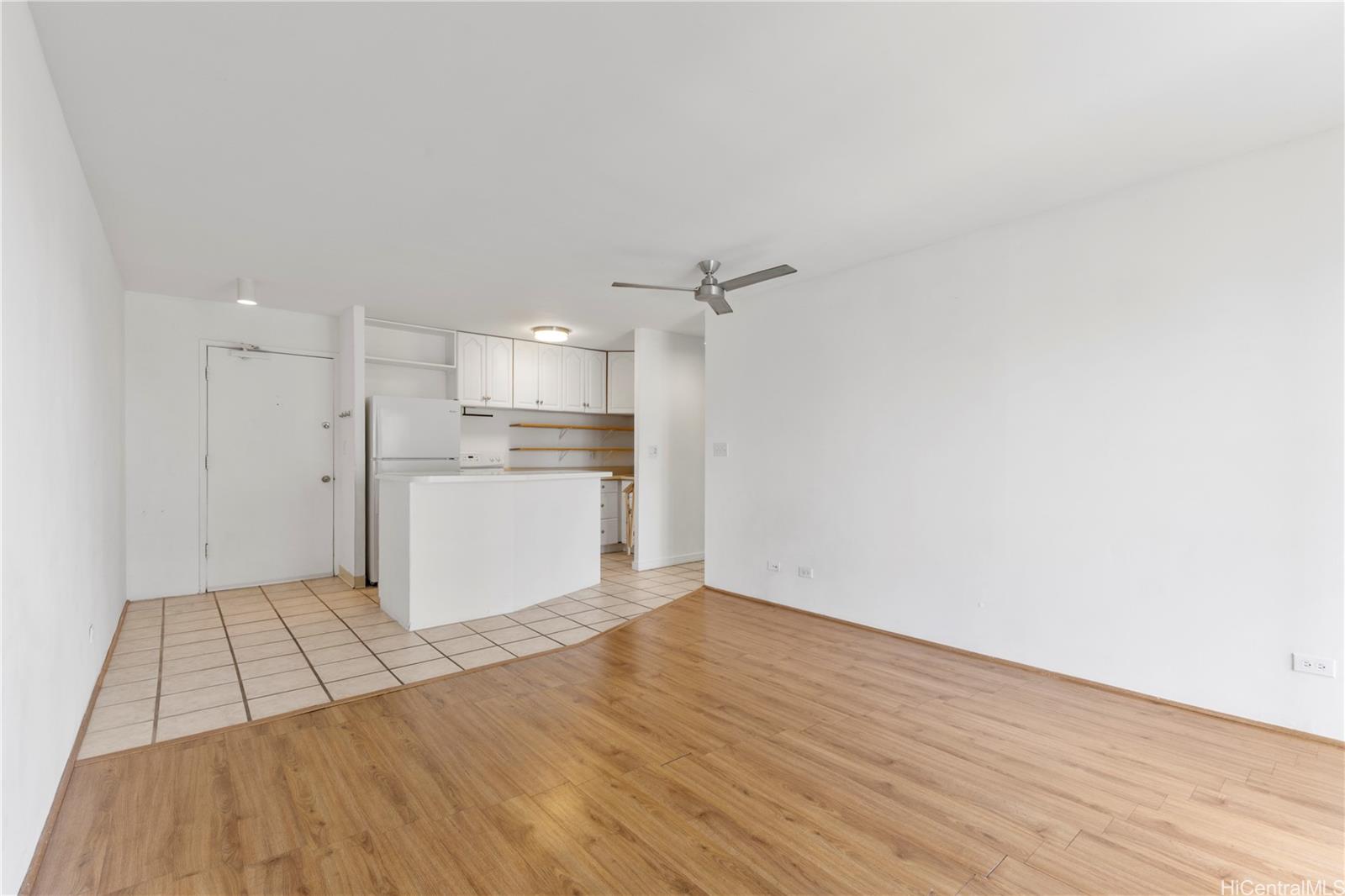 Hale Moani condo # 1102, Honolulu, Hawaii - photo 10 of 20