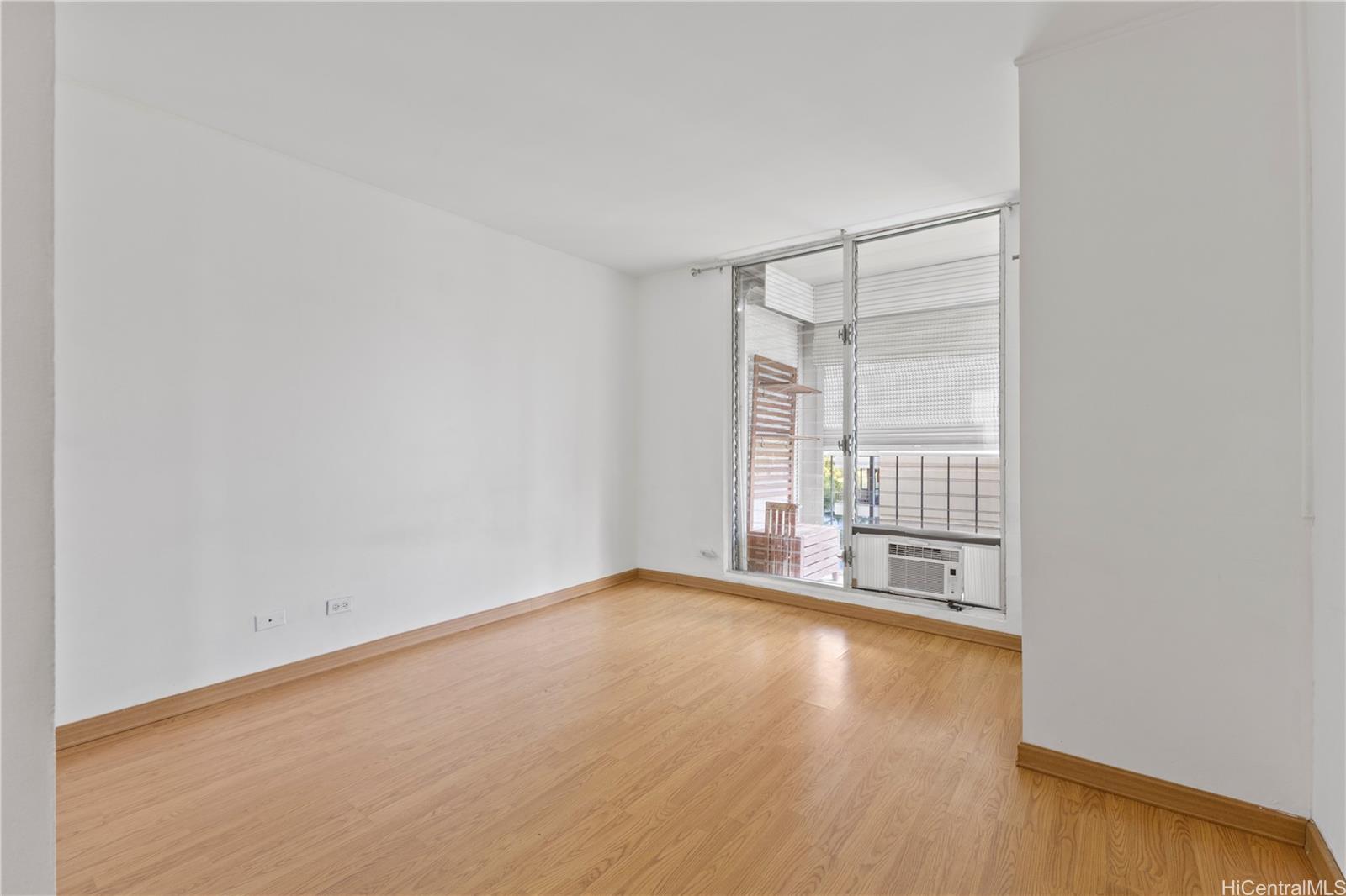 Hale Moani condo # 1102, Honolulu, Hawaii - photo 11 of 21