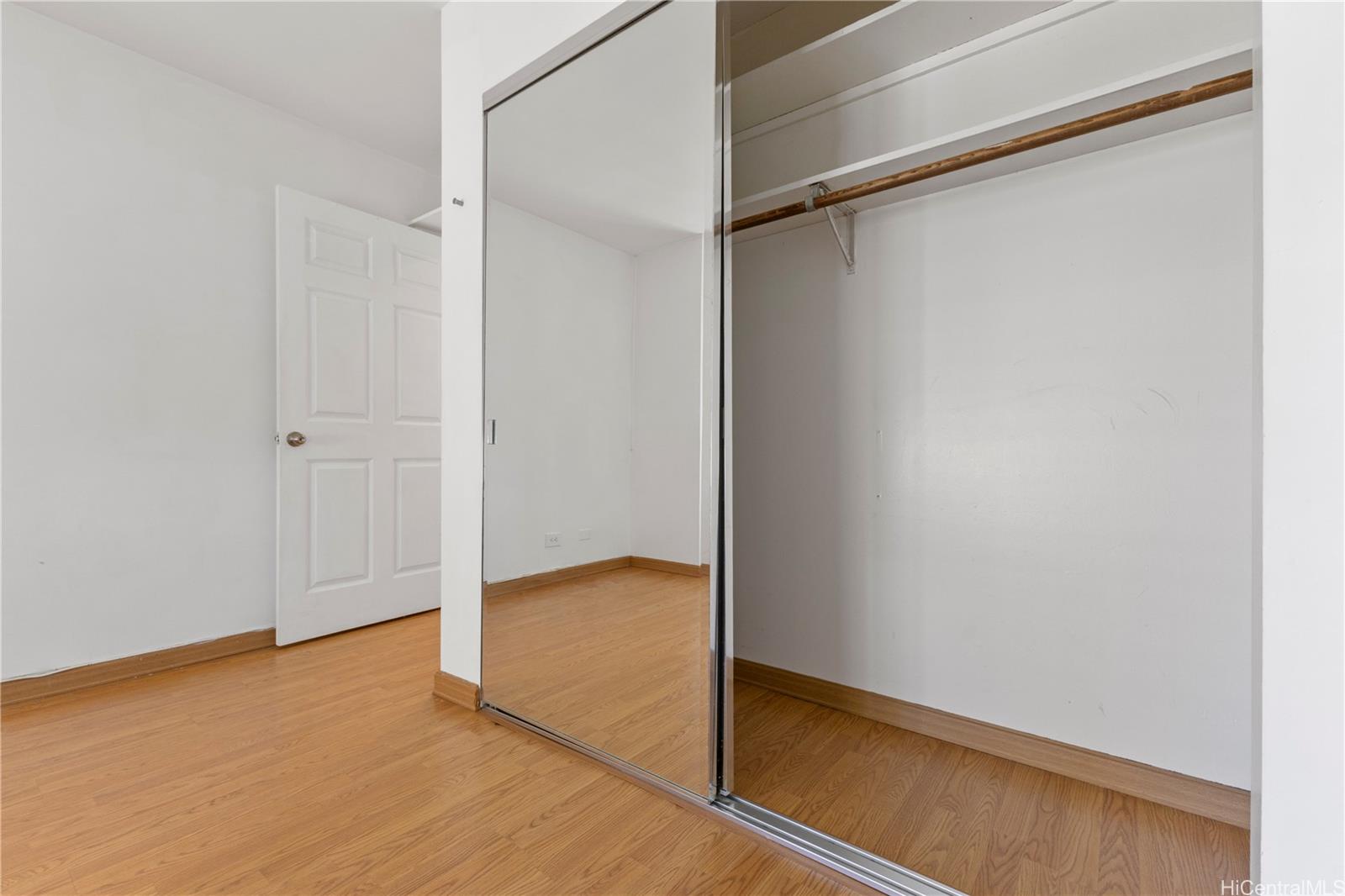 Hale Moani condo # 1102, Honolulu, Hawaii - photo 14 of 21