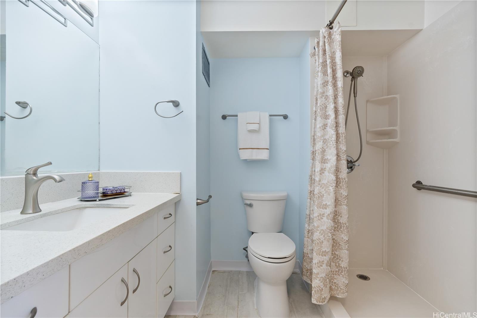 Hale Moani condo # 1201, Honolulu, Hawaii - photo 12 of 16