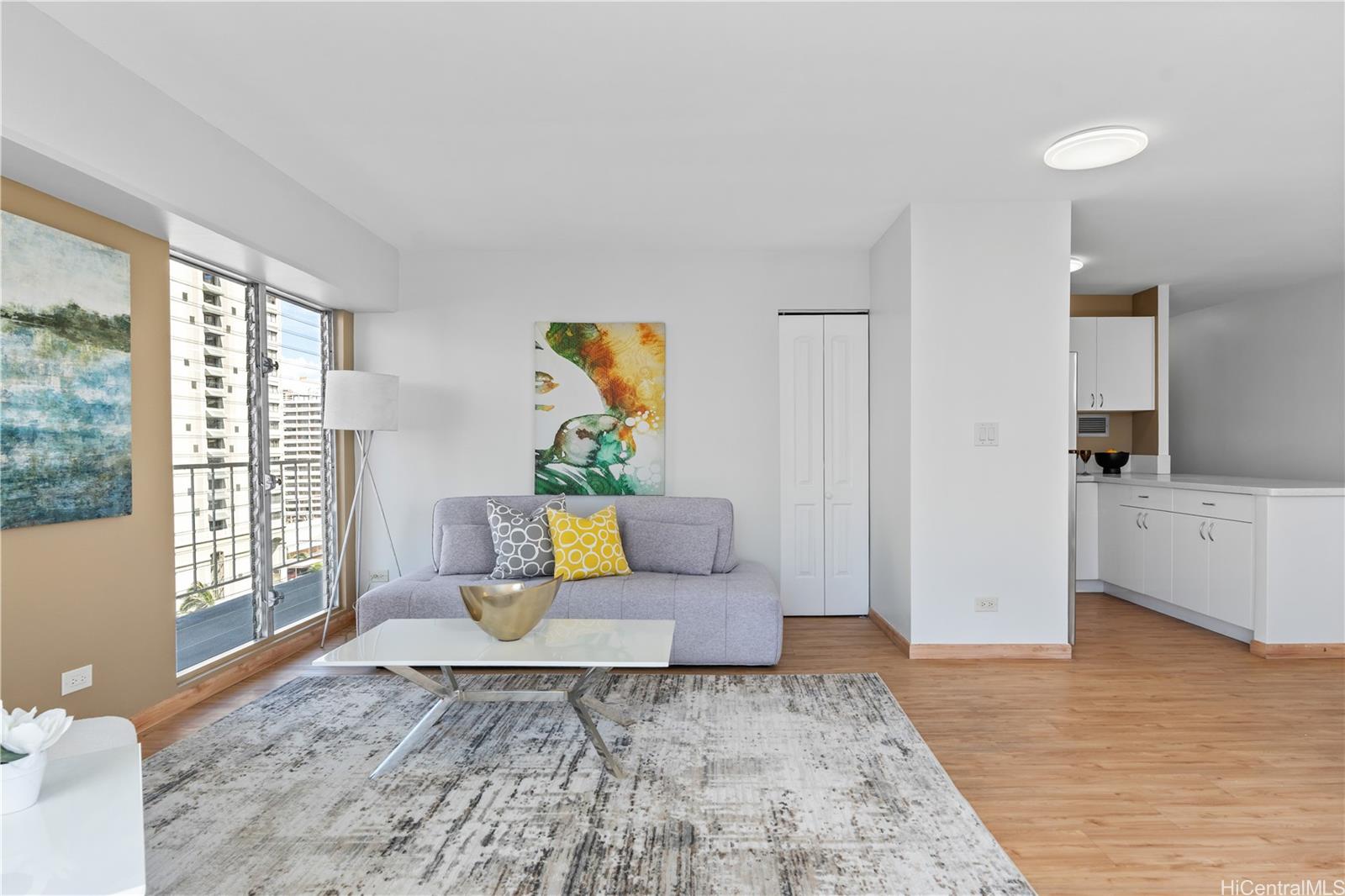 Hale Moani condo # 1201, Honolulu, Hawaii - photo 3 of 16