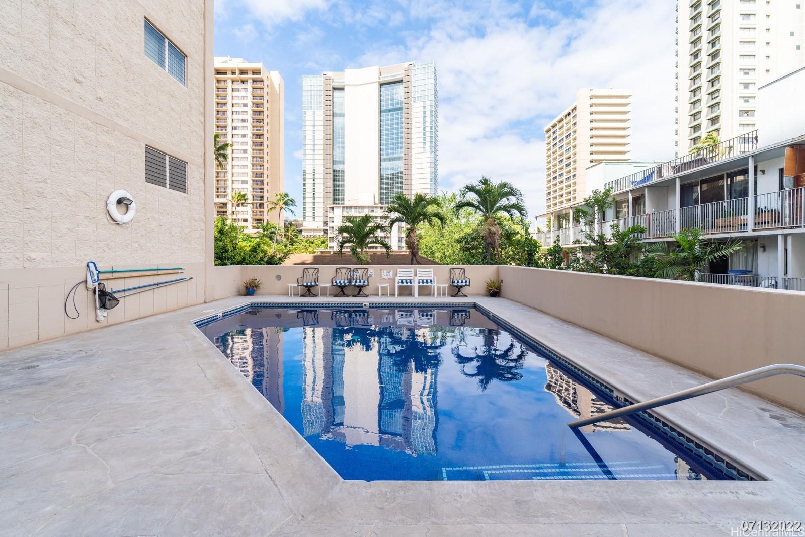 2115 Ala Wai Blvd Honolulu - Rental - photo 14 of 19