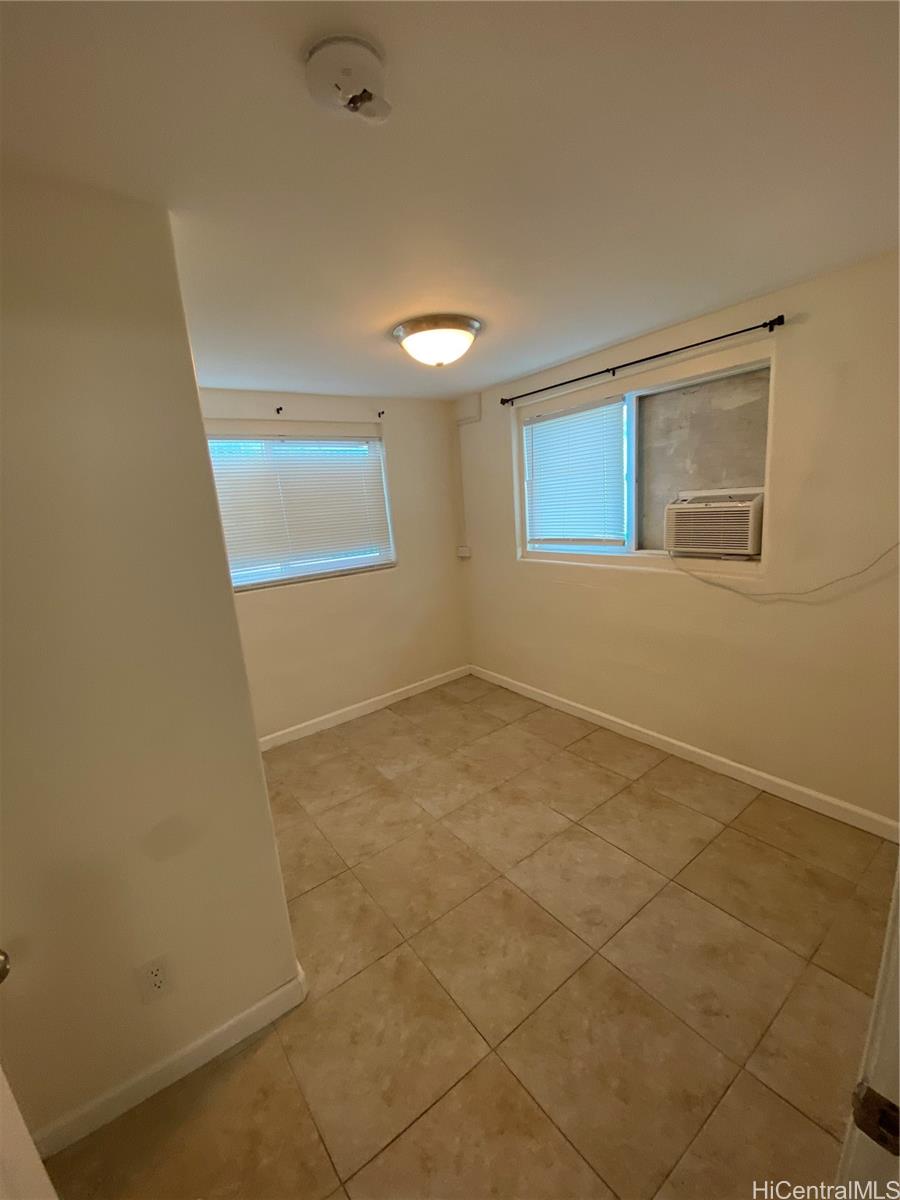 2115 School Street Honolulu - Rental - photo 13 of 14