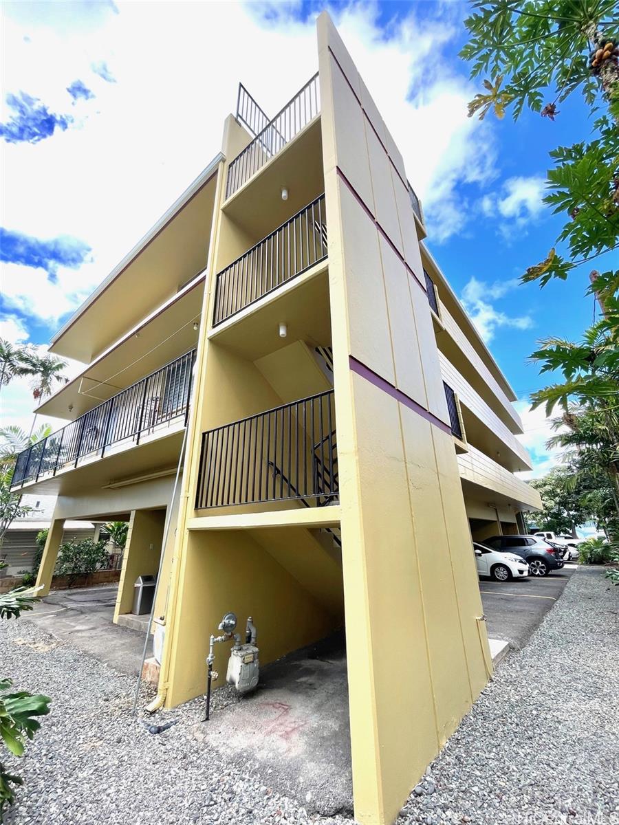 2117 Date Street Honolulu - Multi-family - photo 4 of 12