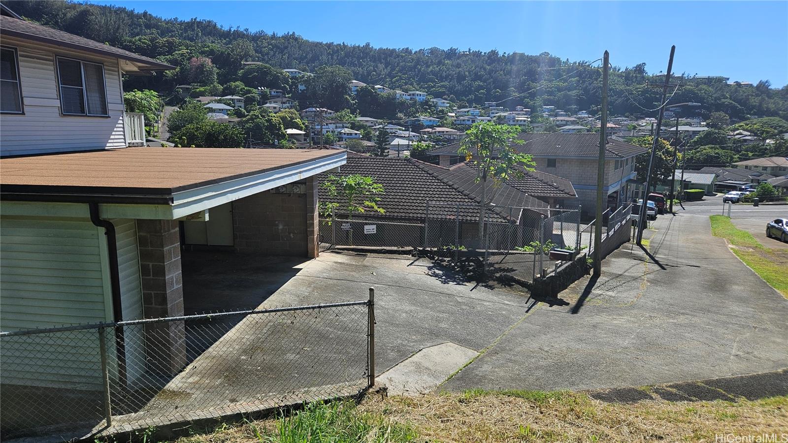 2118  Halina Street Kalihi Valley, Honolulu home - photo 17 of 22