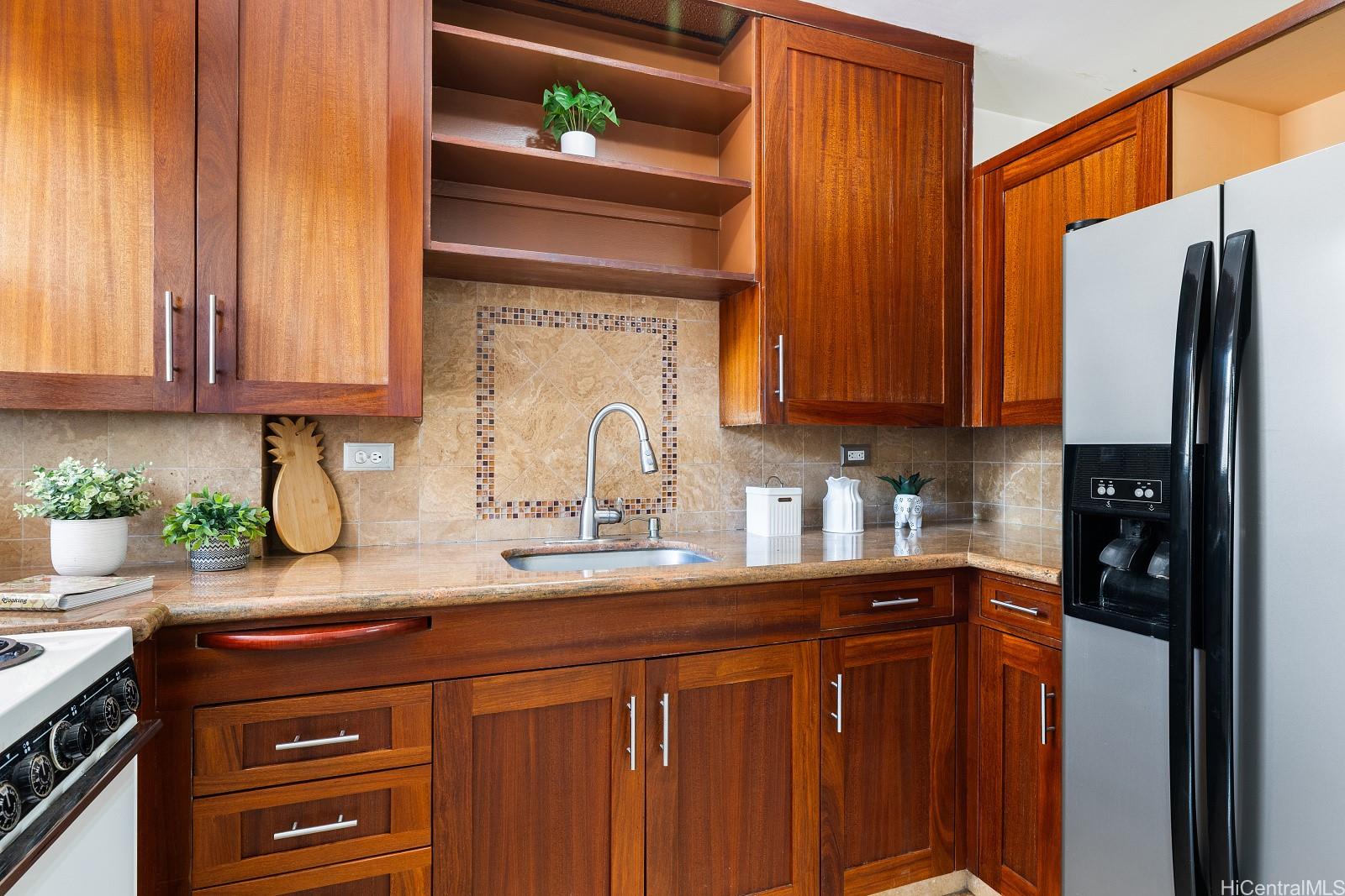 Waikiki Cove condo # 302, Honolulu, Hawaii - photo 9 of 19