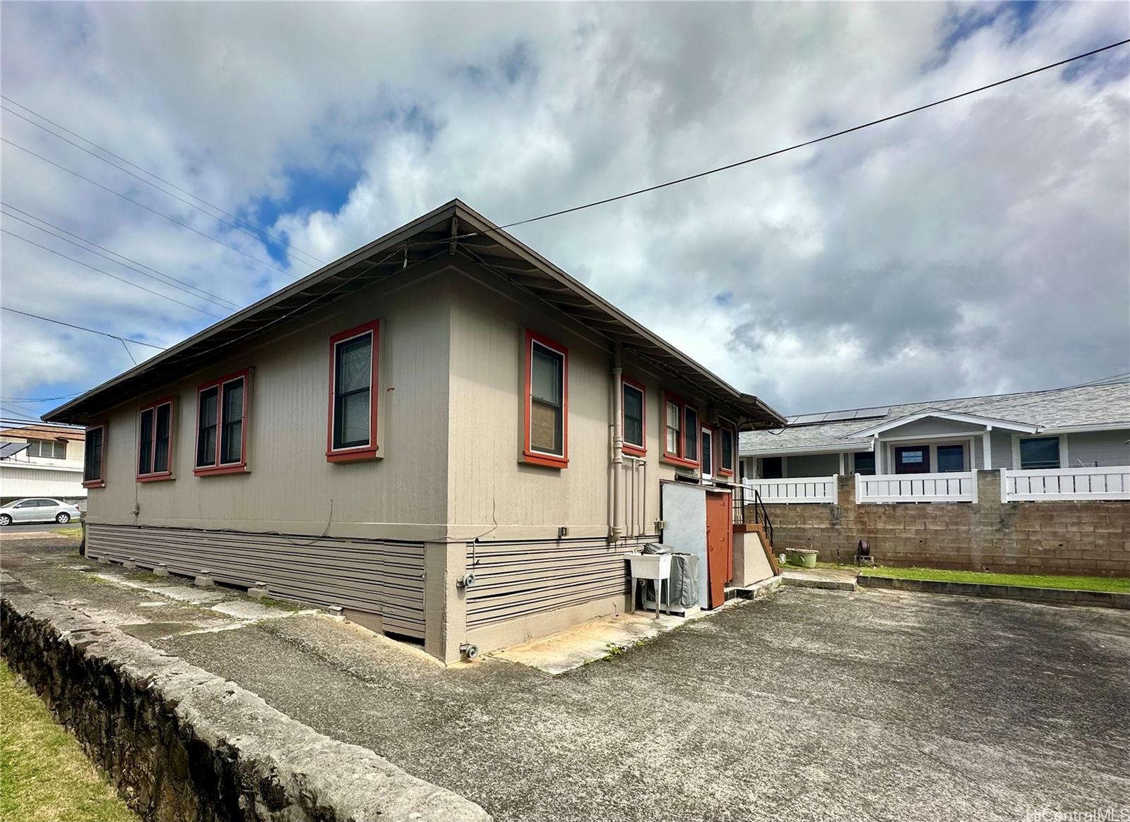 2119 Liliha St , Honolulu, Hi 96817 Nuuanulower