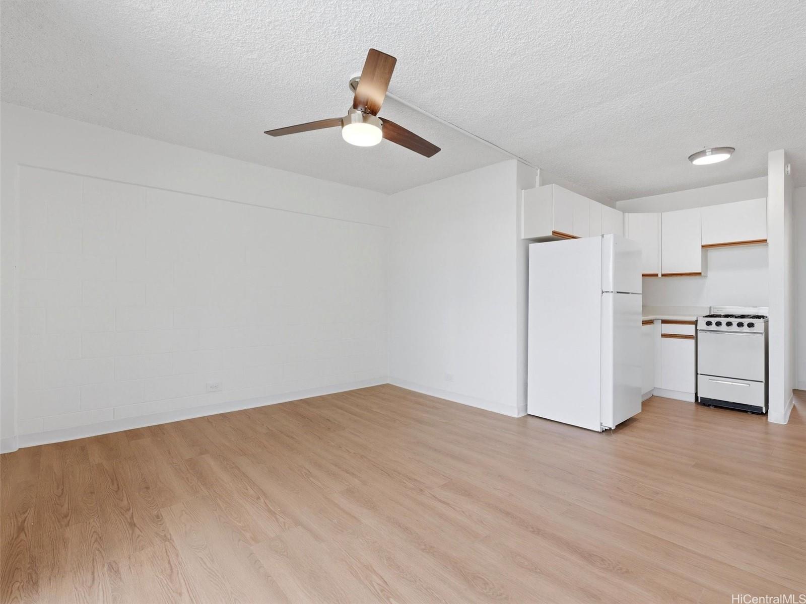 Fern Terrace condo # 302, HONOLULU, Hawaii - photo 2 of 18