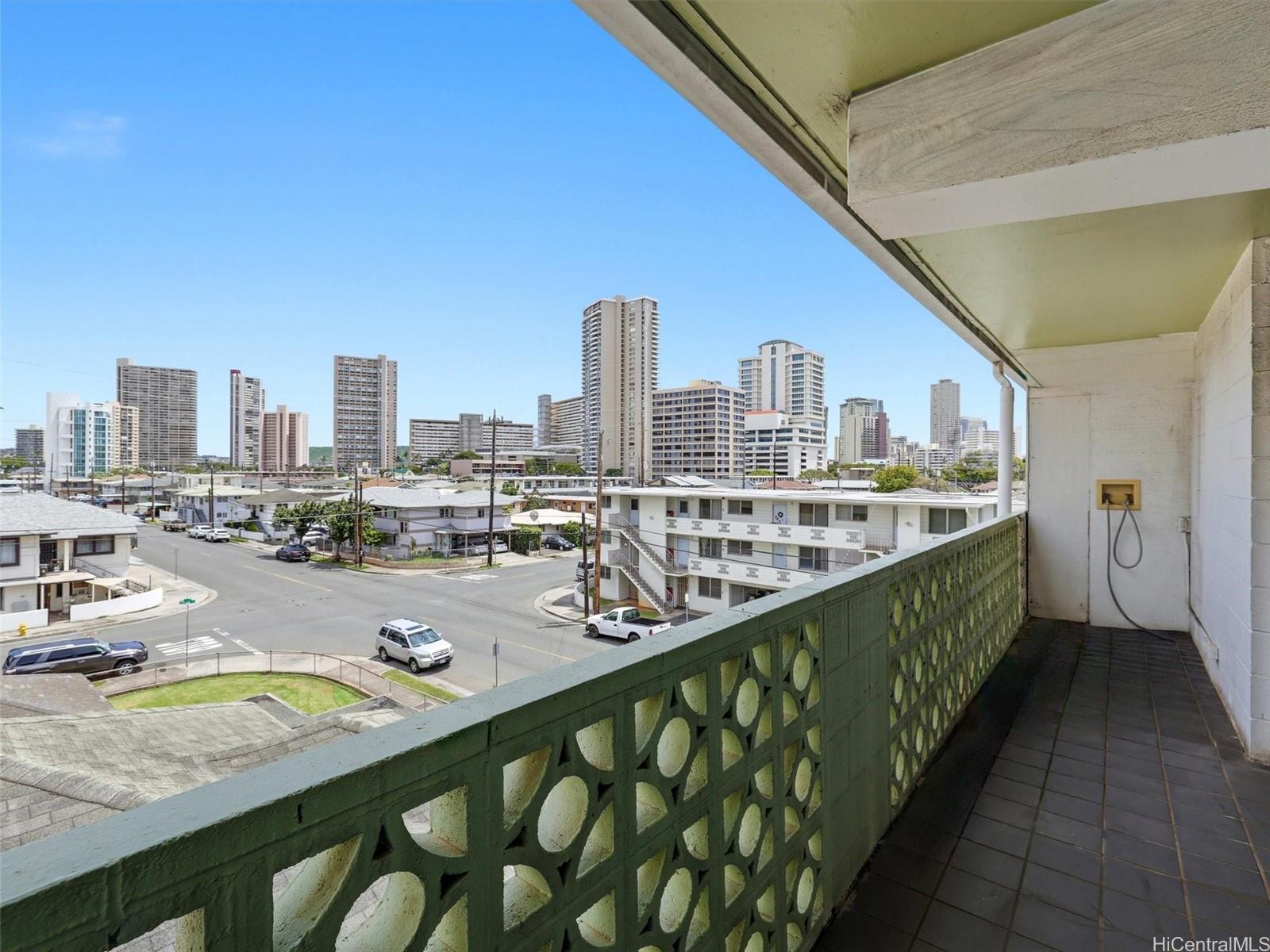Fern Terrace condo # 302, HONOLULU, Hawaii - photo 14 of 18
