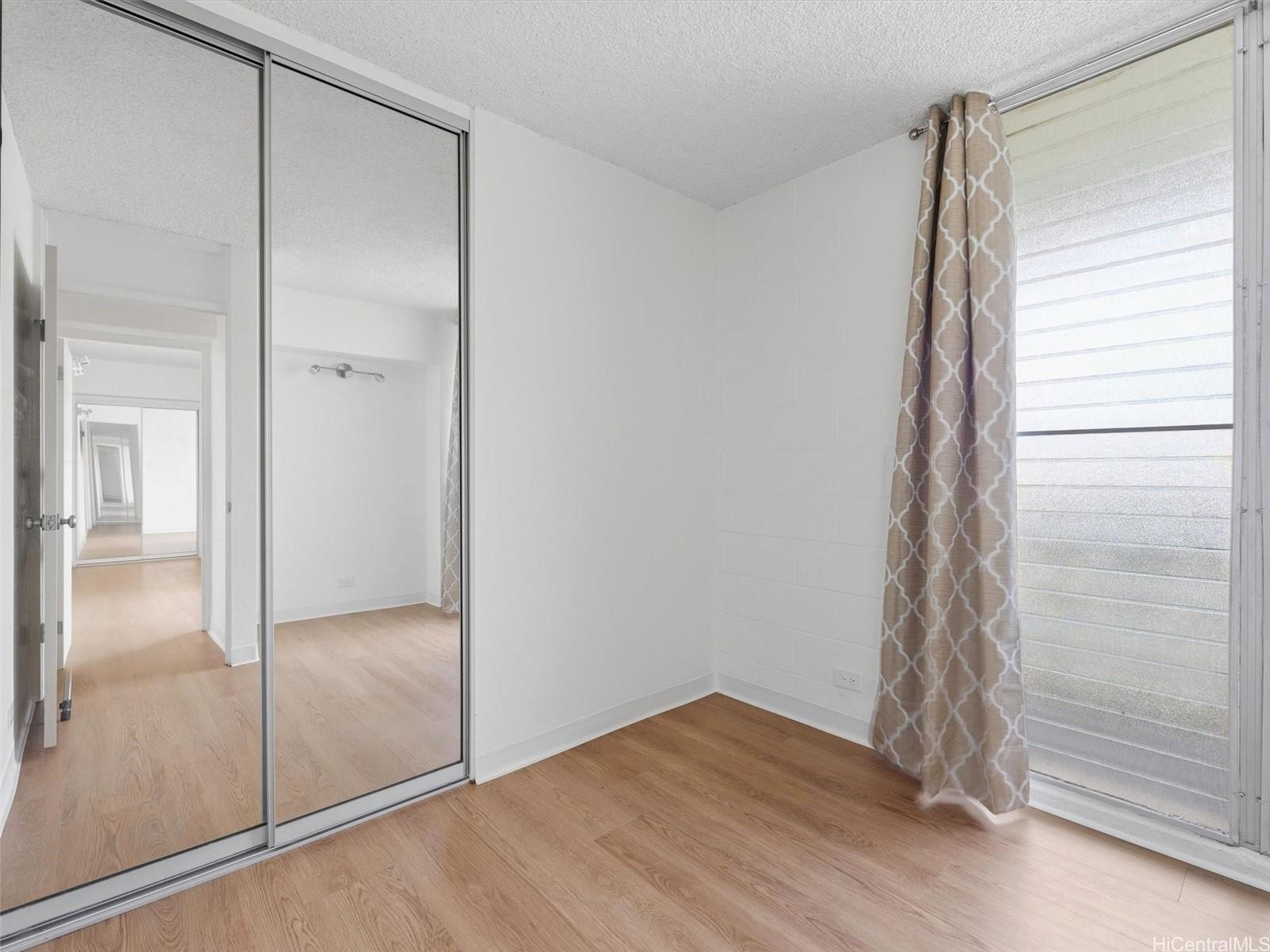 Fern Terrace condo # 302, HONOLULU, Hawaii - photo 8 of 18