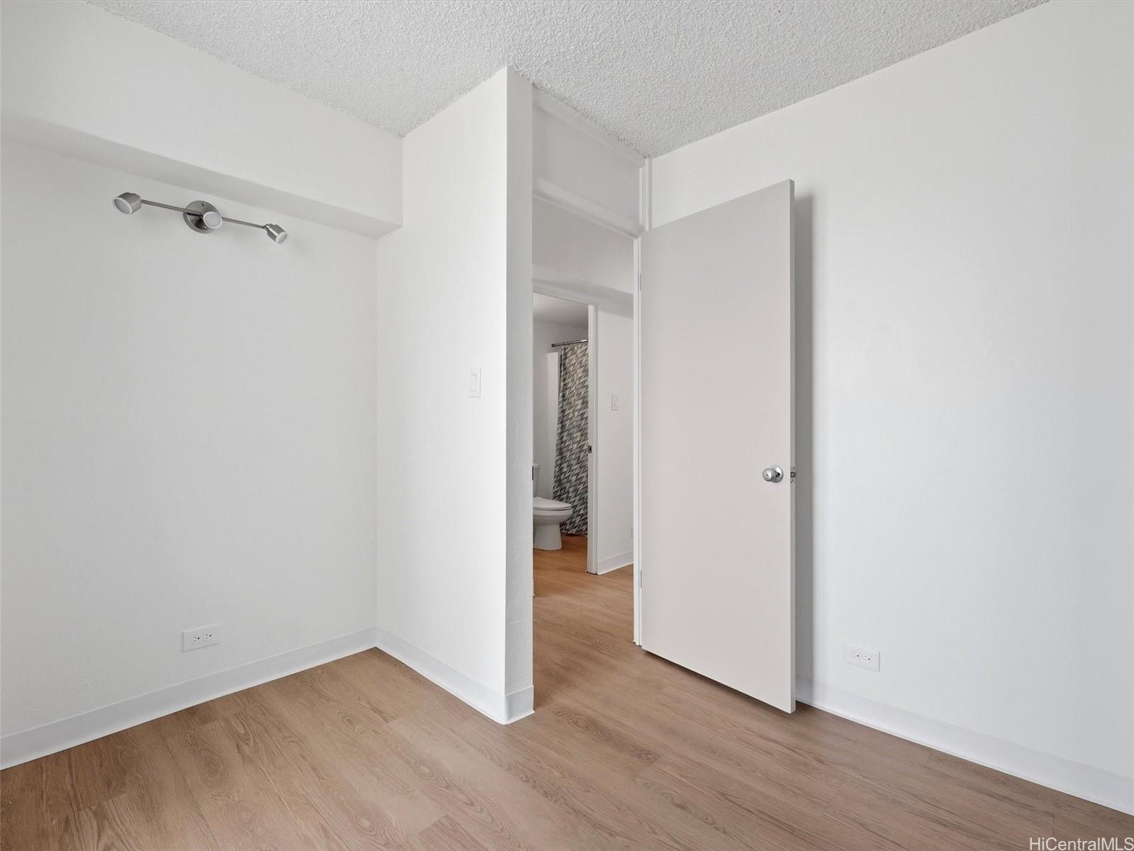 Fern Terrace condo # 302, HONOLULU, Hawaii - photo 9 of 18