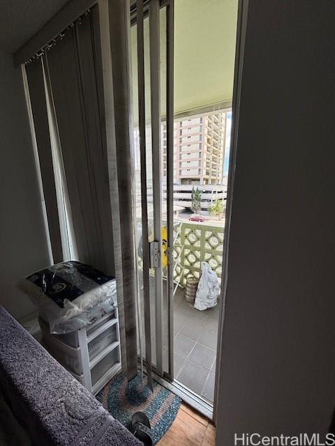 Fern Terrace condo # 303, Honolulu, Hawaii - photo 13 of 15